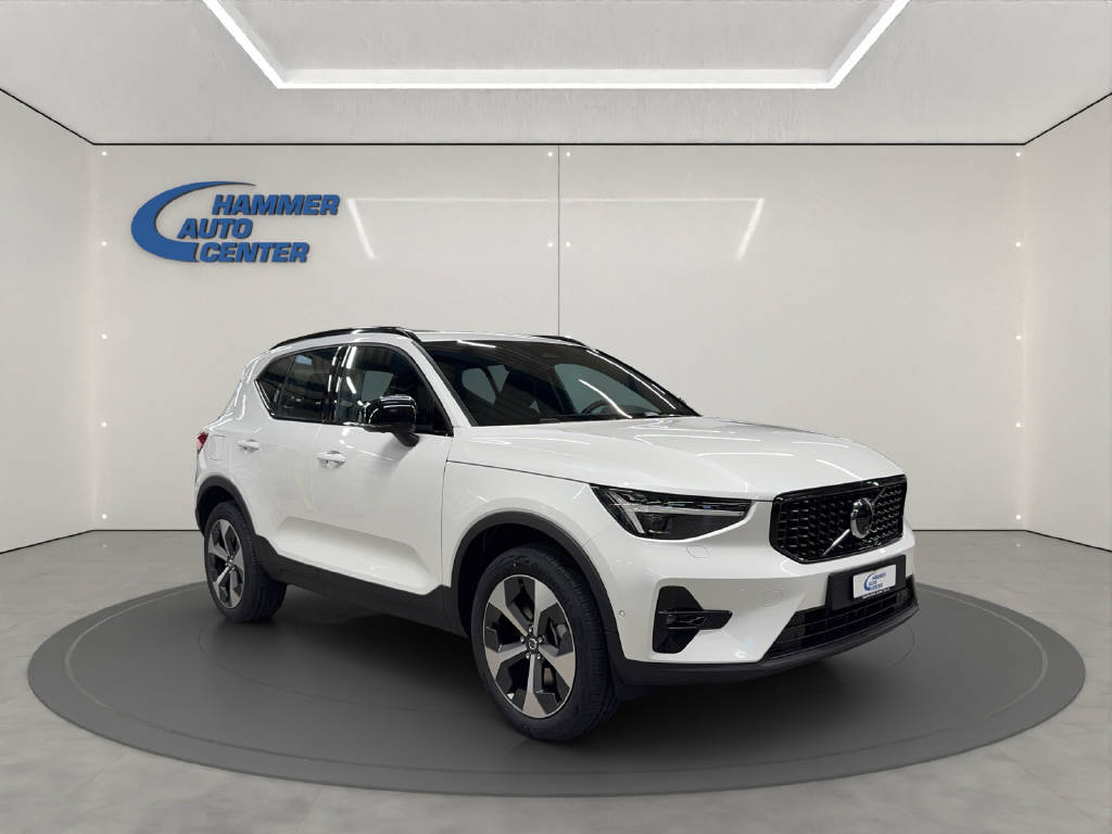VOLVO XC40 2.0 B4 MH Ultra Dark-image-1