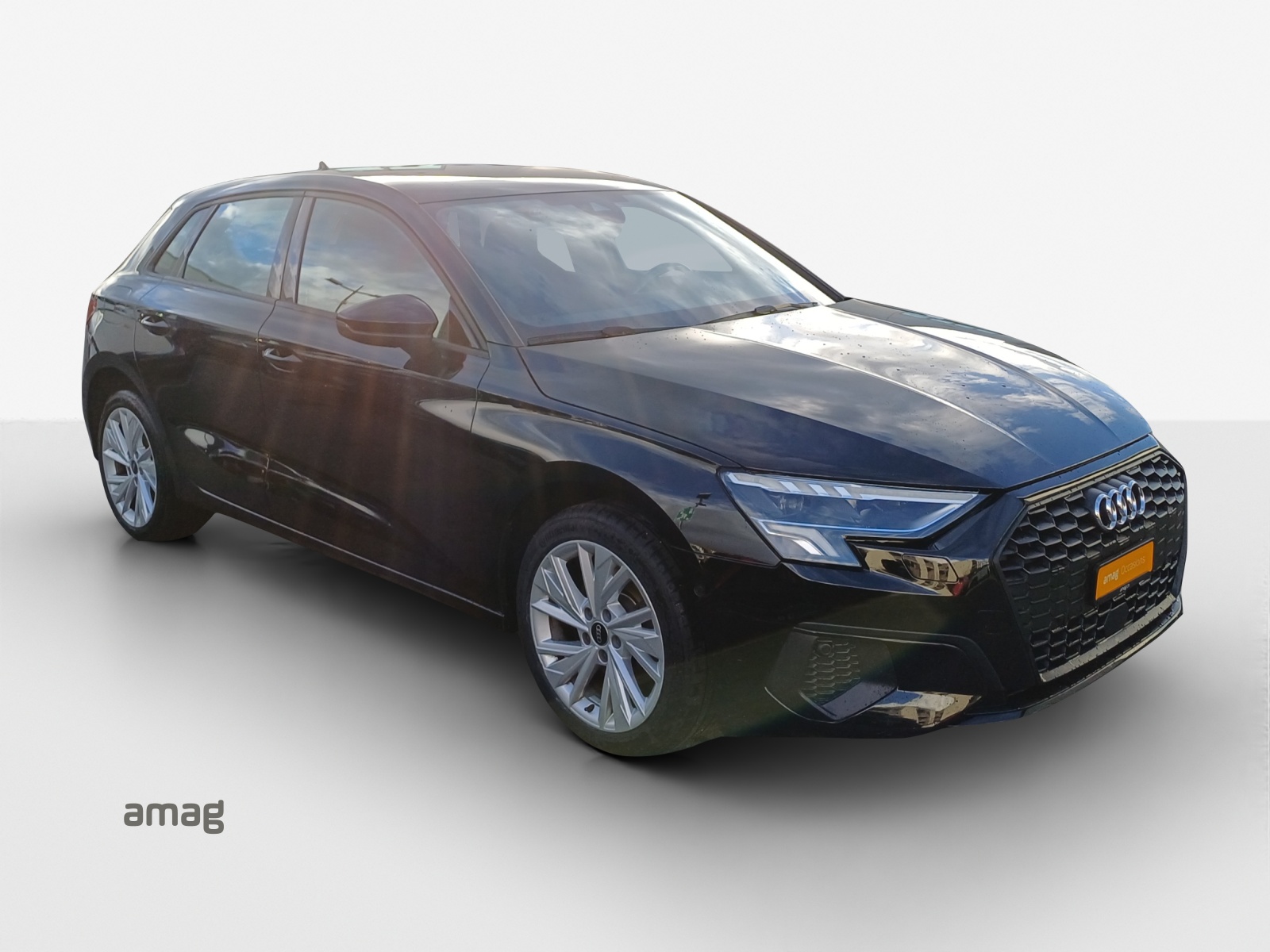 AUDI A3 Sportback 40 TFSI e Attraction S-tronic-image-5