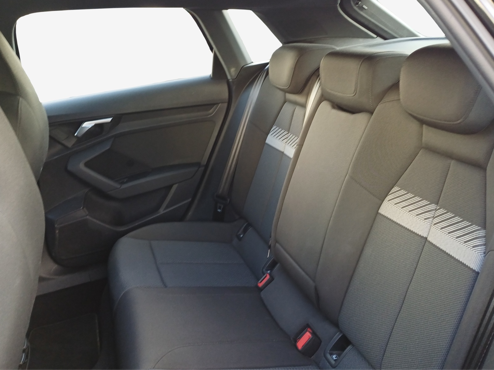 AUDI A3 Sportback 40 TFSI e Attraction S-tronic-image-11