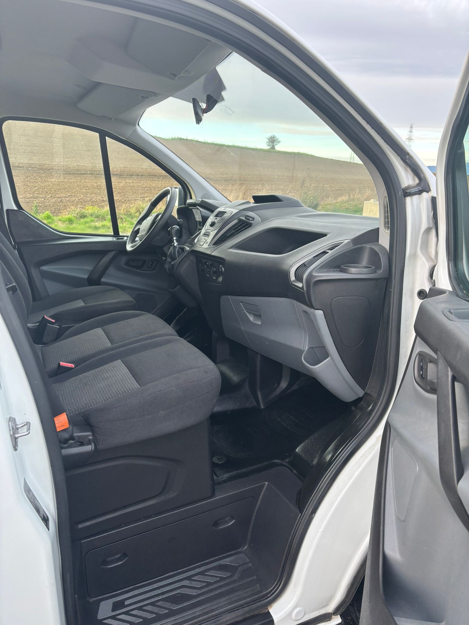 FORD Transit Custom Van 250 L1H1 Startup-image-2