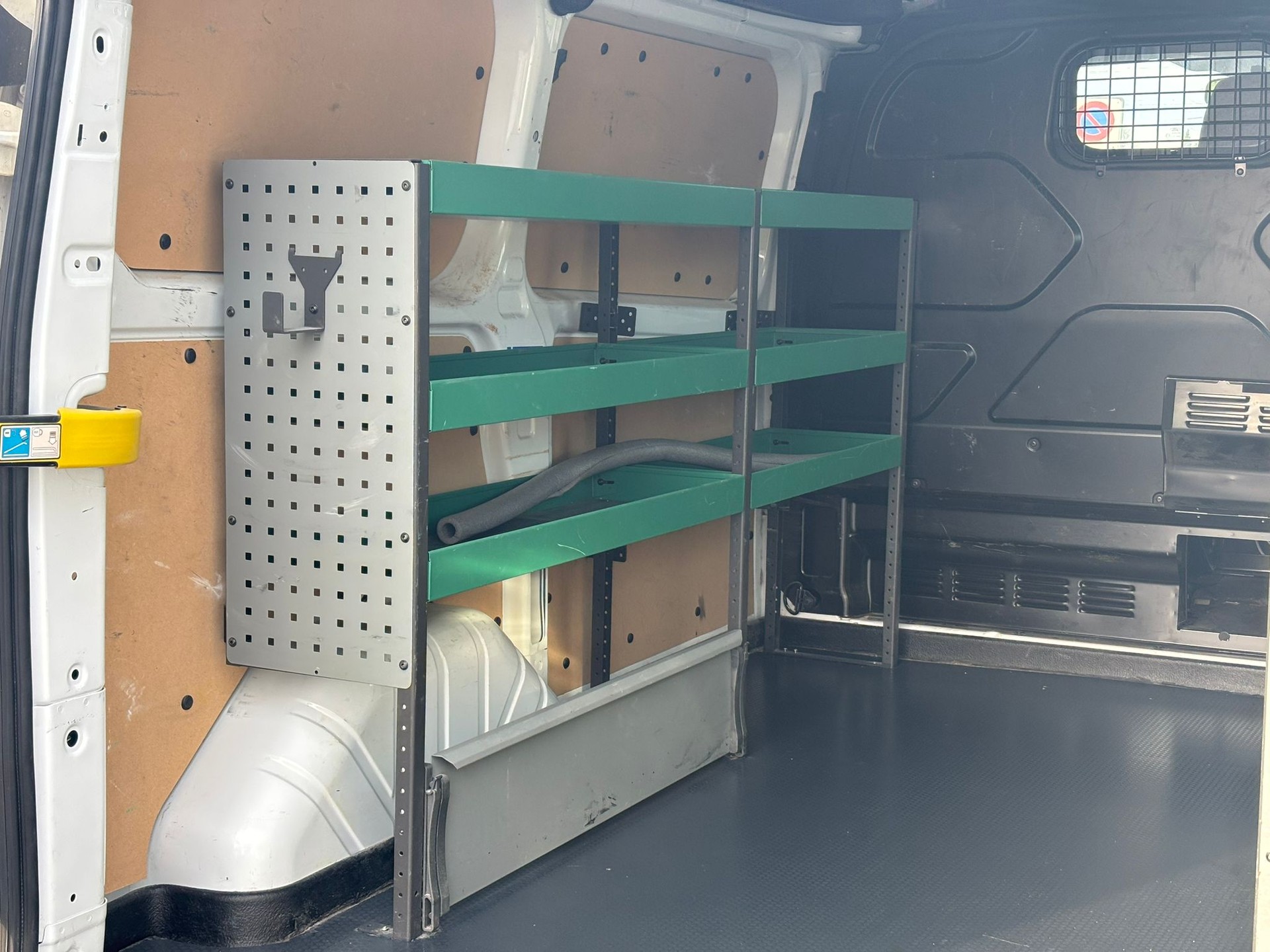 FORD Transit Custom Van 250 L1H1 Startup-image-28