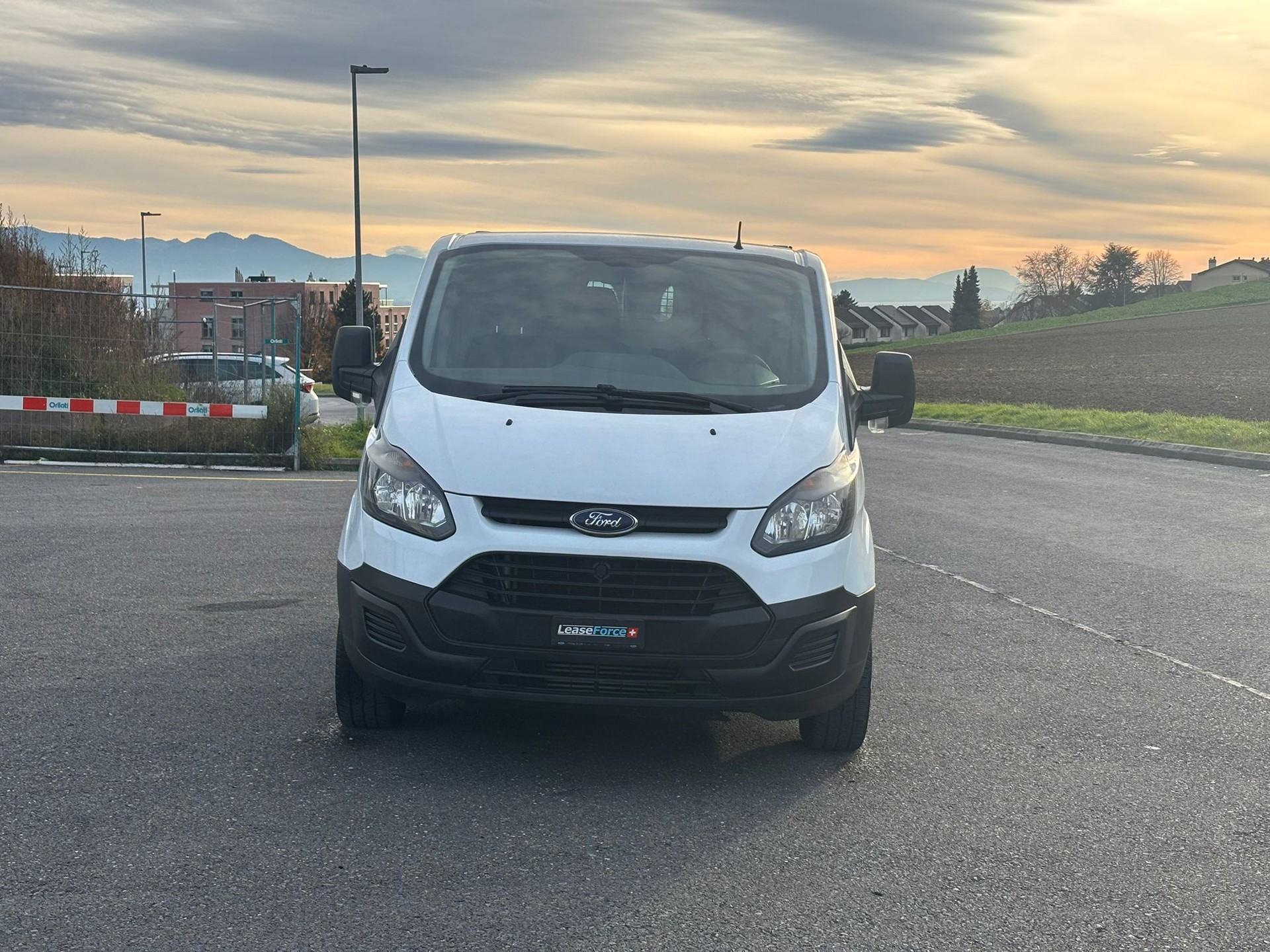 FORD Transit Custom Van 250 L1H1 Startup-image-22