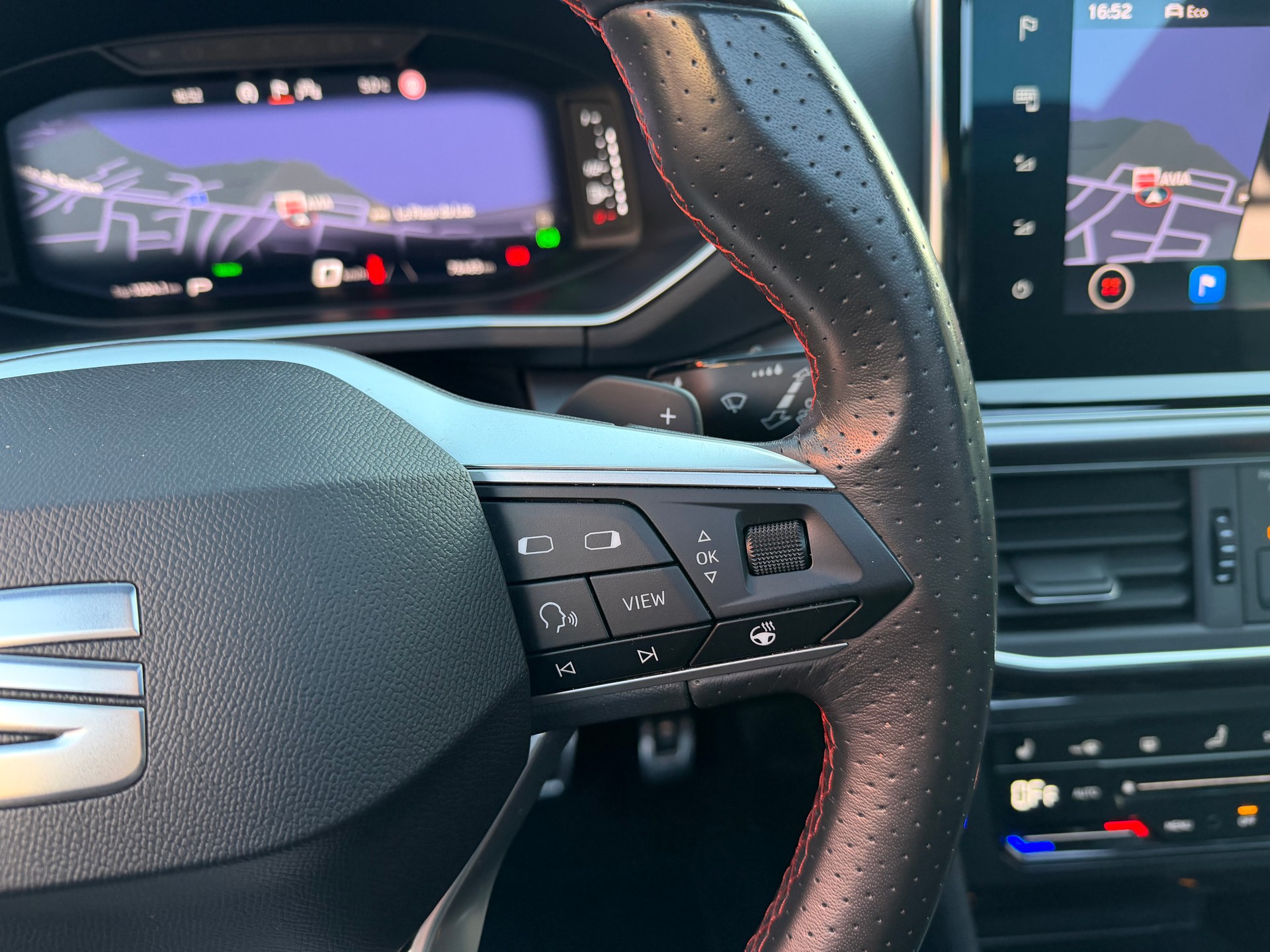 SEAT Tarraco 1.4 e-HYBRID DSG Hola FR-image-13