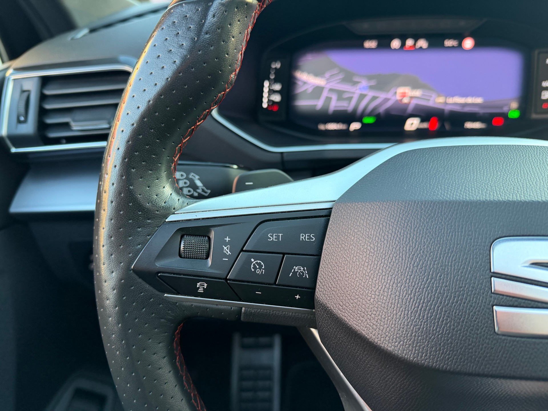 SEAT Tarraco 1.4 e-HYBRID DSG Hola FR-image-12