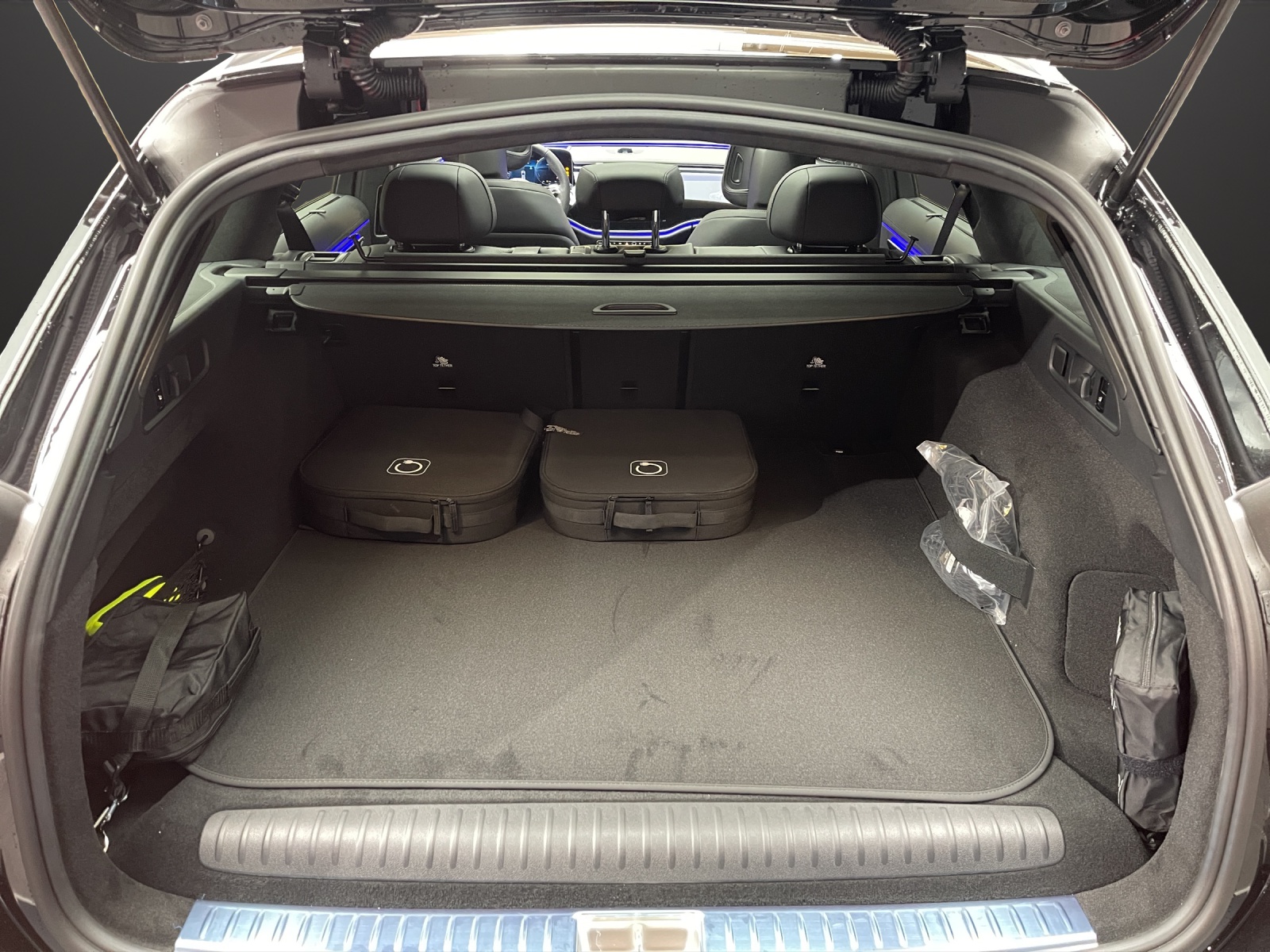 MERCEDES-BENZ E 53 Hybrid 4M+ 9G-Tronic-image-11