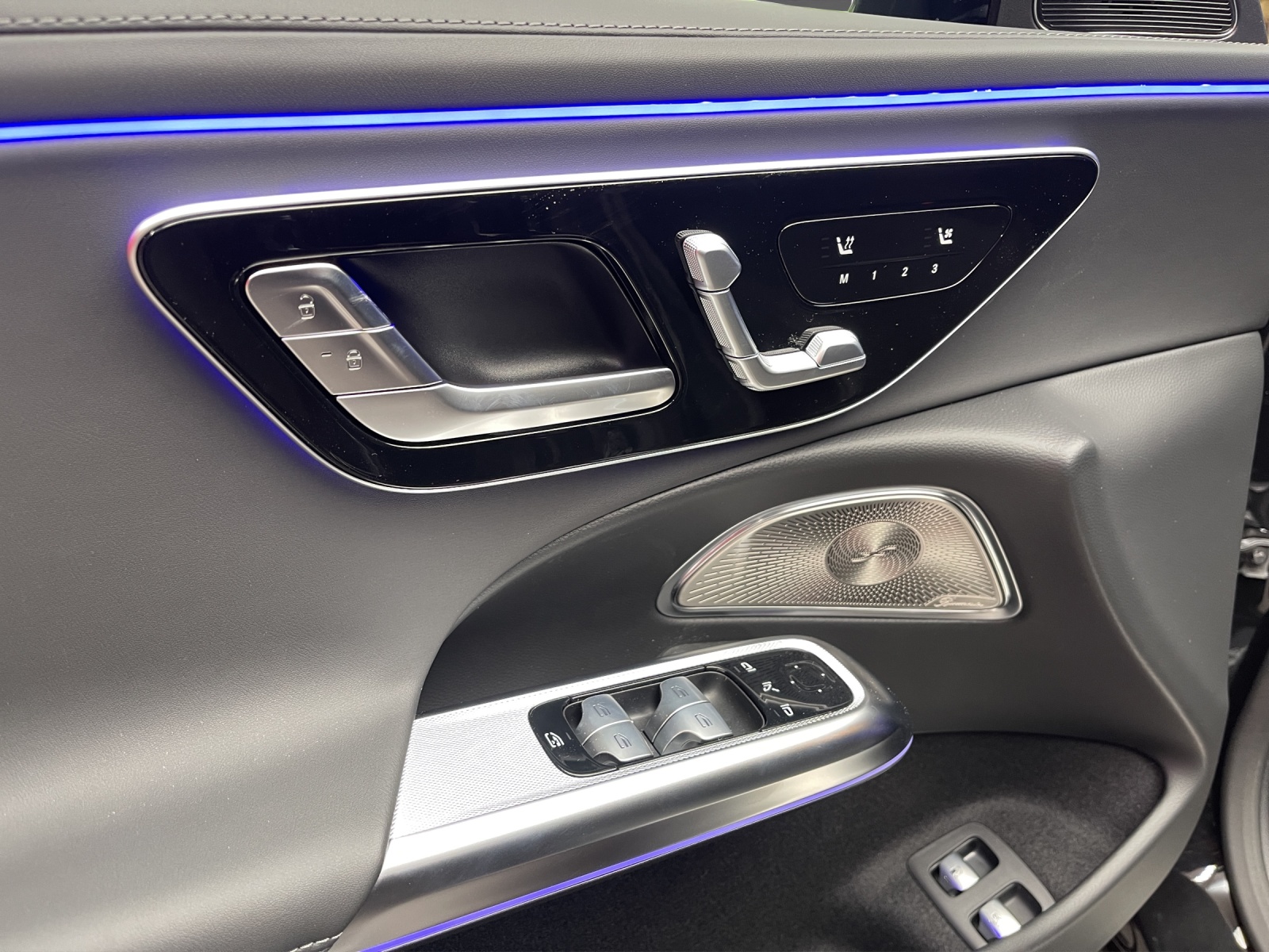 MERCEDES-BENZ E 53 Hybrid 4M+ 9G-Tronic-image-12