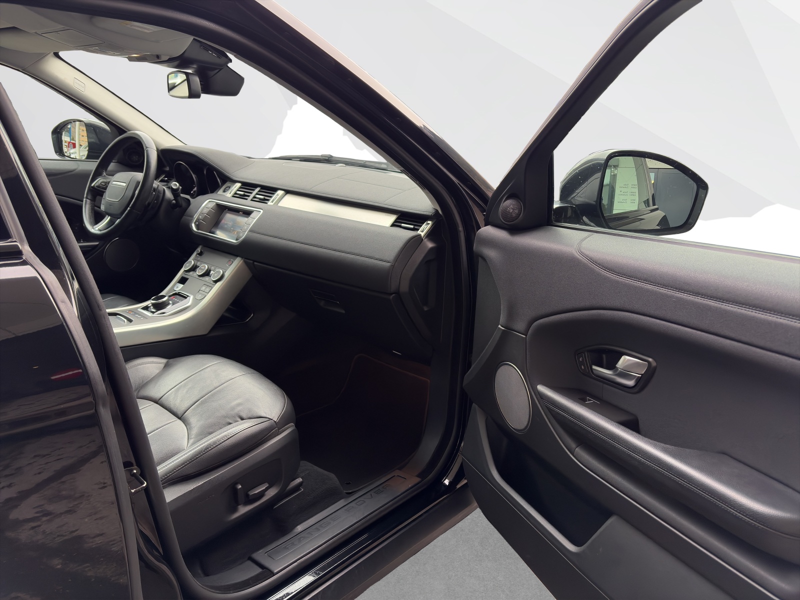 LAND ROVER Range Rover Evoque 2.0 Si4 SE-image-16