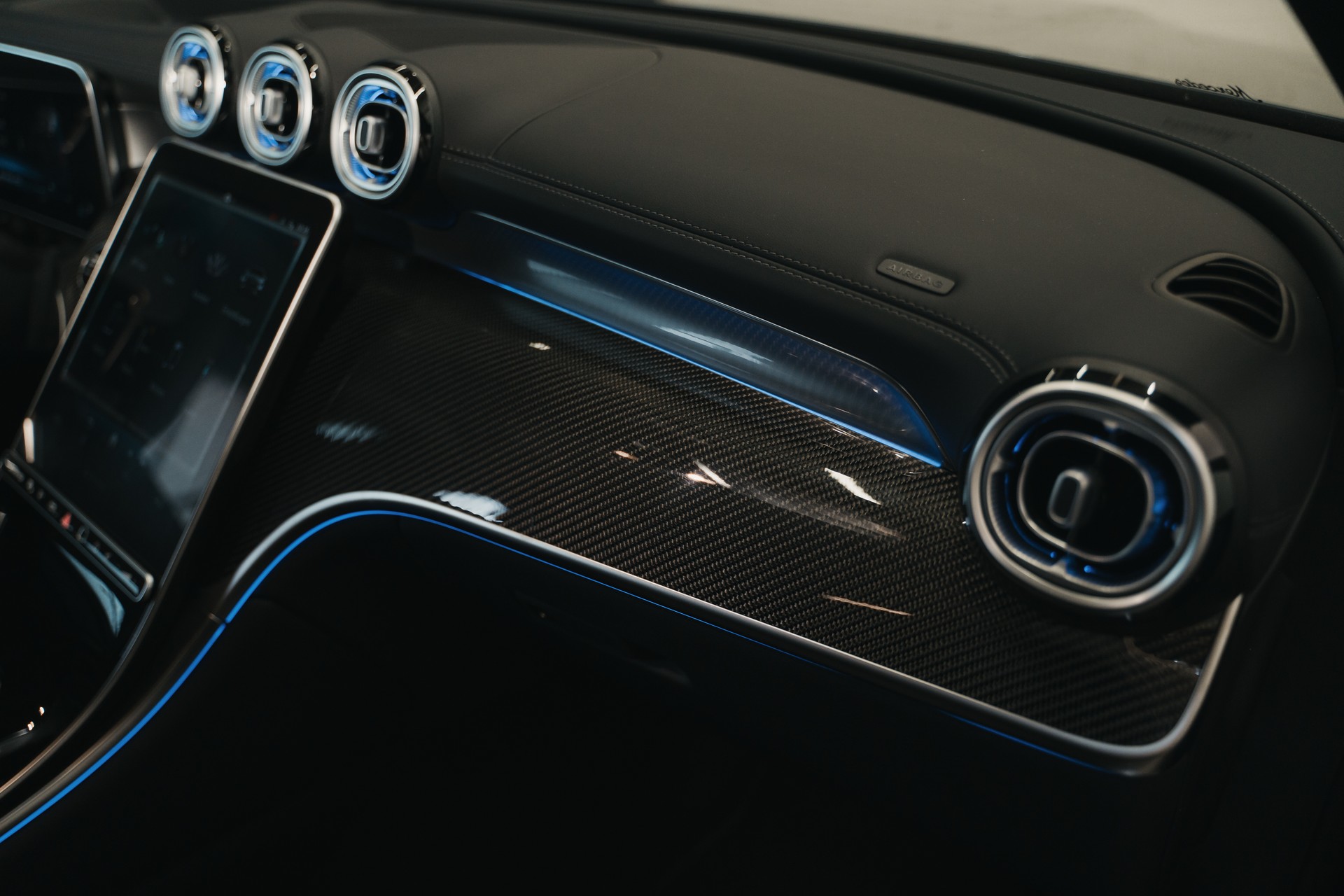 MERCEDES-BENZ GLC Coupé 63 S e AMG Executive Edition 4Matic 9G-Tronic-image-13