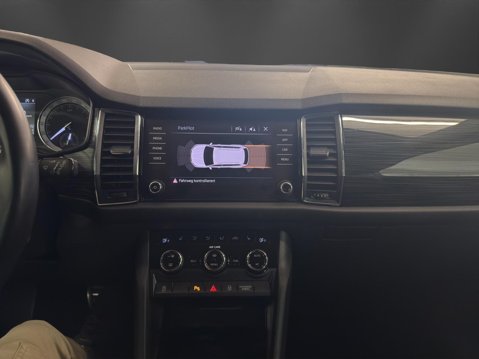 SKODA Kodiaq 2.0 TDI CR Style 4x4 DSG-image-10