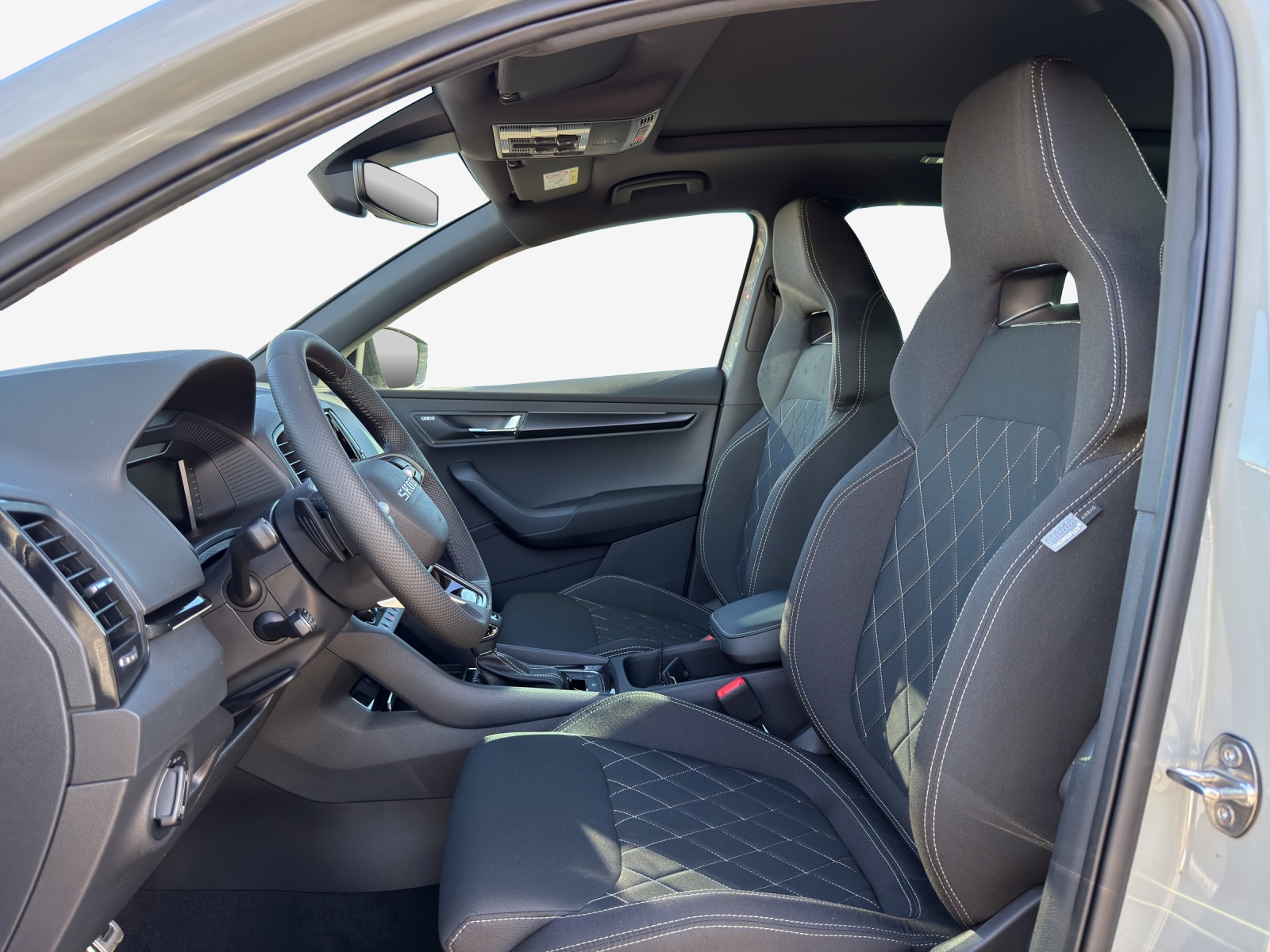 SKODA Karoq 2.0 TSI SportLine 4x4 DSG-image-7