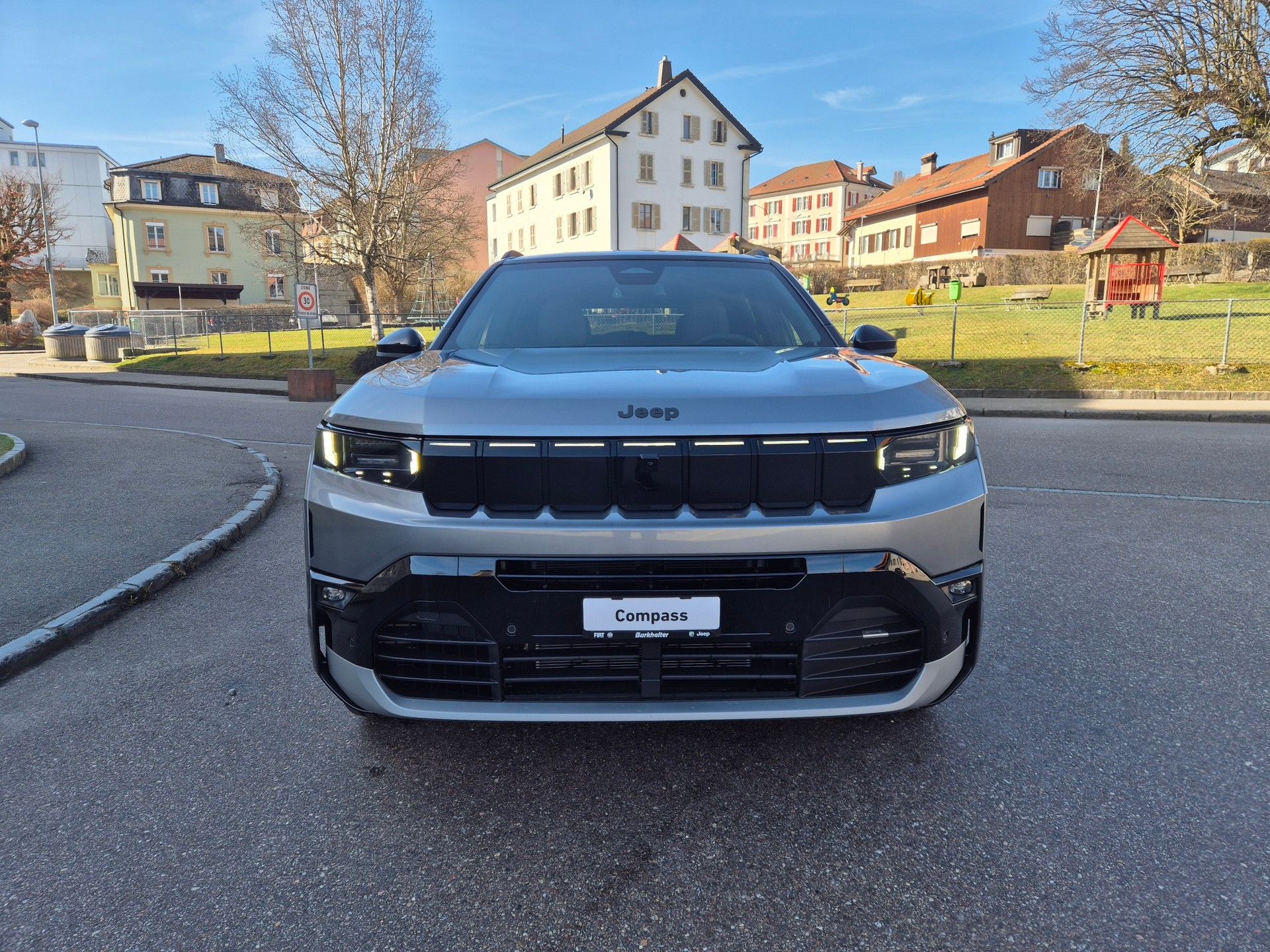 JEEP Compass 1.2 T e-Hybrid First Edition-image-5