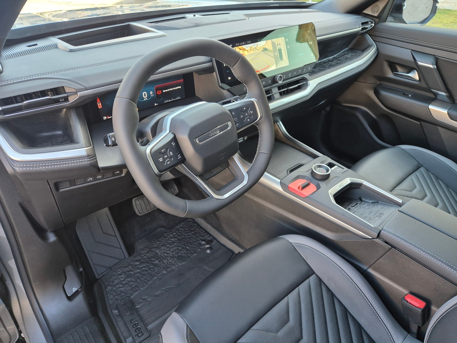JEEP Compass 1.2 T e-Hybrid First Edition-image-9