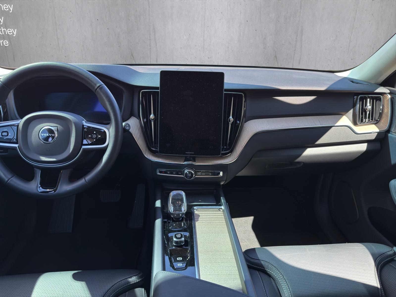 Image VOLVO XC60 XC60 T8 eAWD PluginHybrid Plus Dark Geartronic