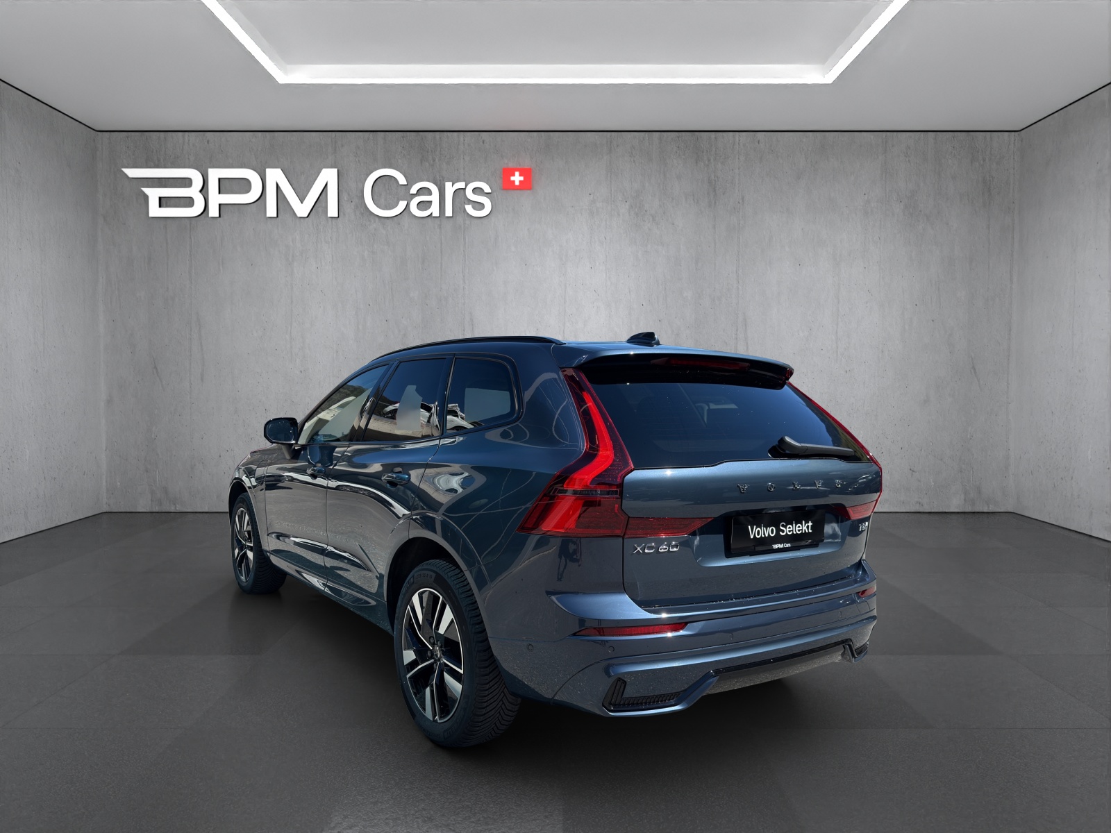VOLVO XC60 T8 eAWD PluginHybrid Plus Dark Geartronic-image-1