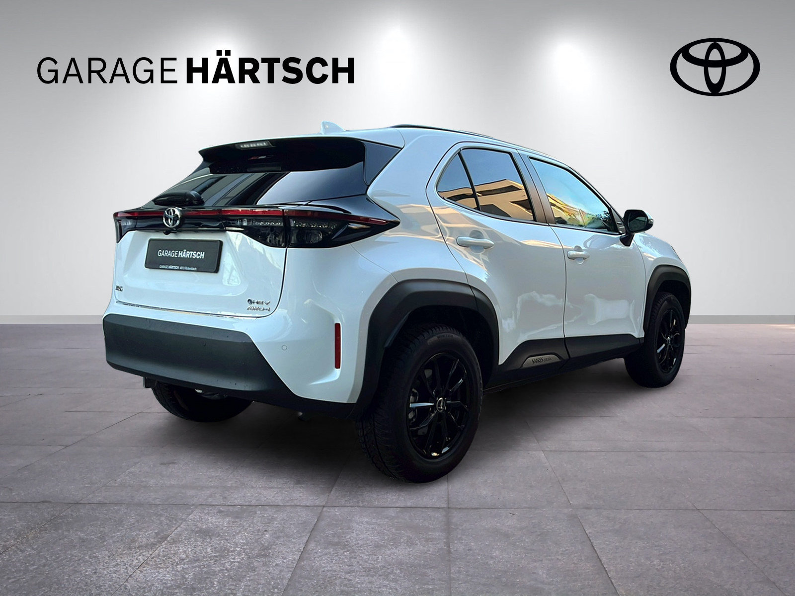 TOYOTA Yaris Cross 1.5 VVT-i HSD Trend AWD-i-image-6