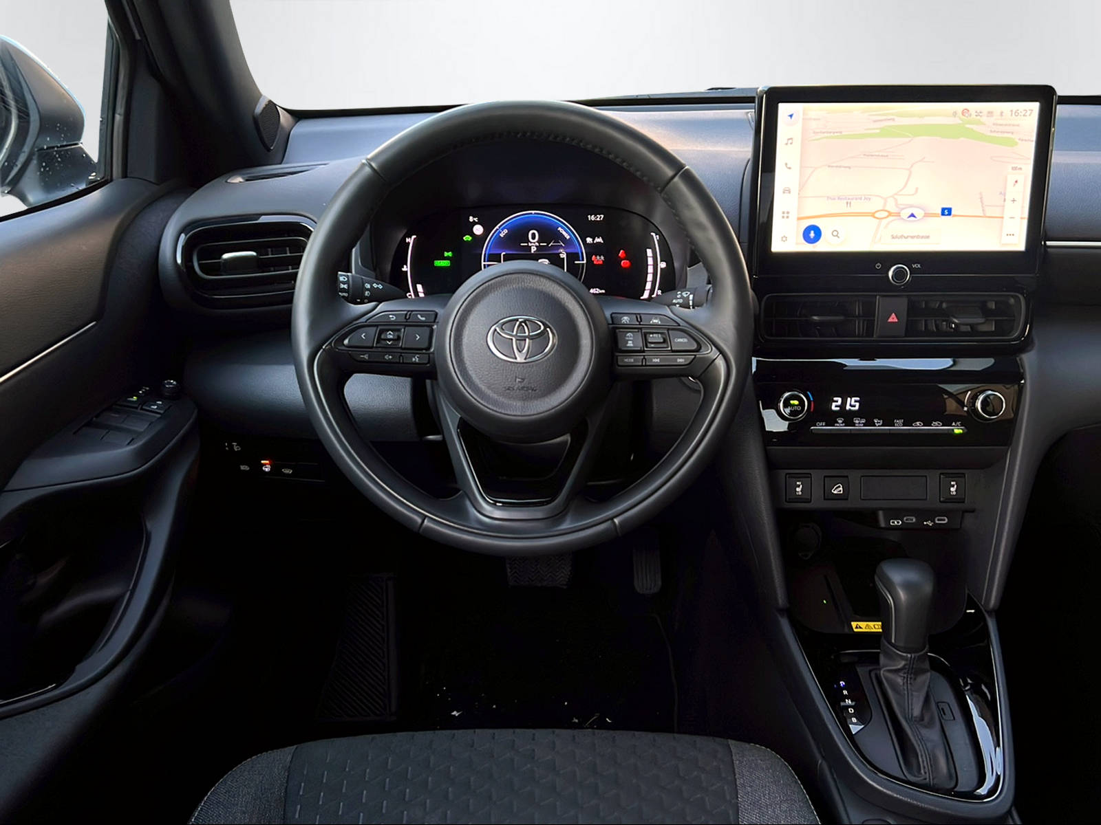 TOYOTA Yaris Cross 1.5 VVT-i HSD Trend AWD-i-image-12