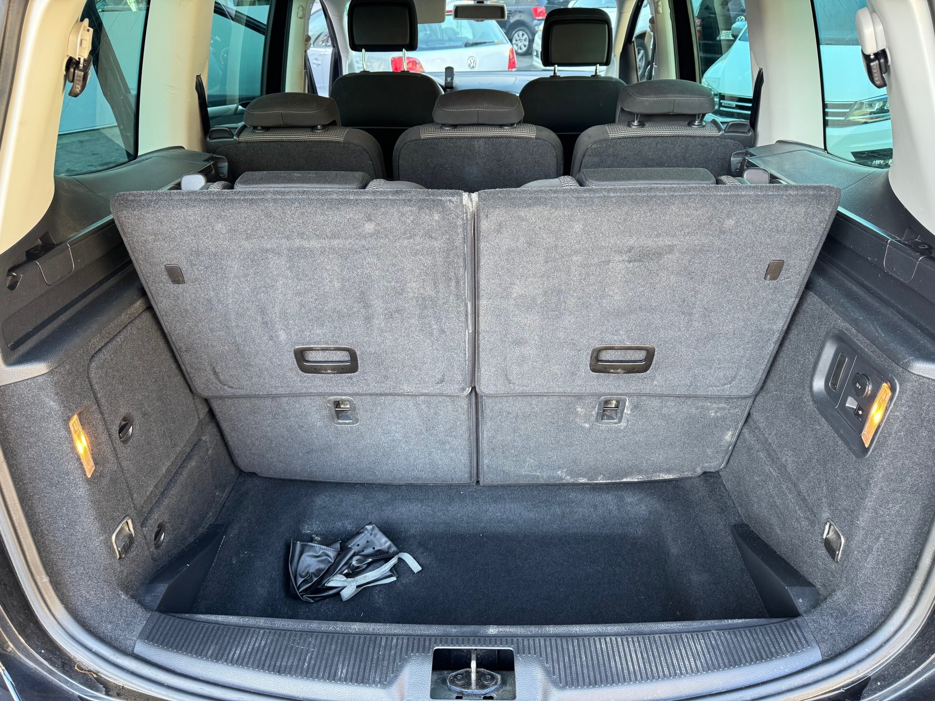 VW Sharan 2.0 TDI BMT Comfortline 7 Plätzer-image-21