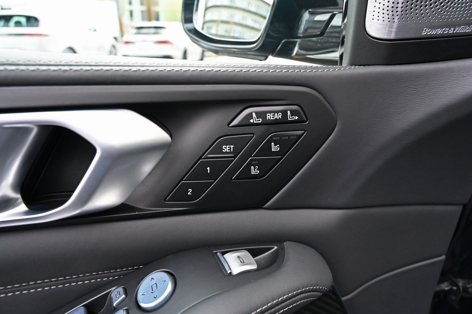 BMW X7 xDrive 48V M60i Steptronic M Sport Pro-image-16