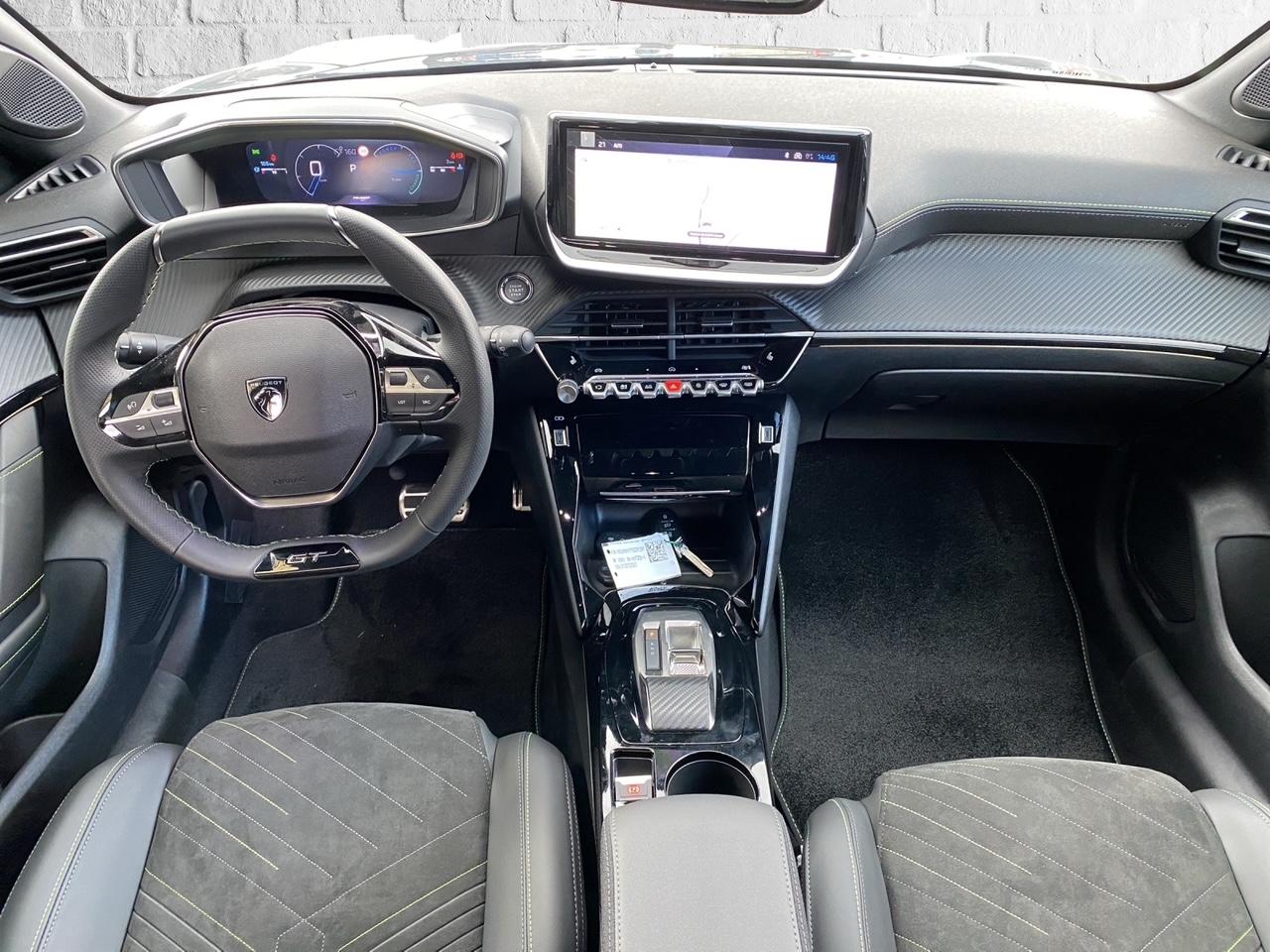 PEUGEOT 208 1.2 Hybrid 145 GT-image-12