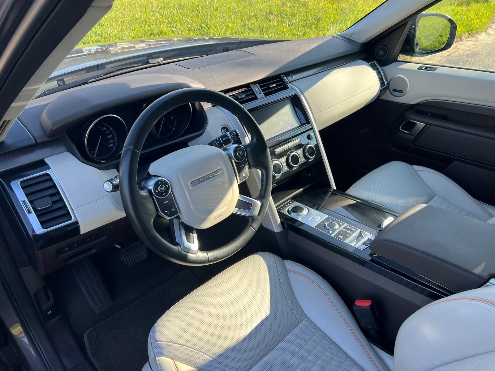 LAND ROVER Discovery 3.0 TD6 HSE Automatic-image-13