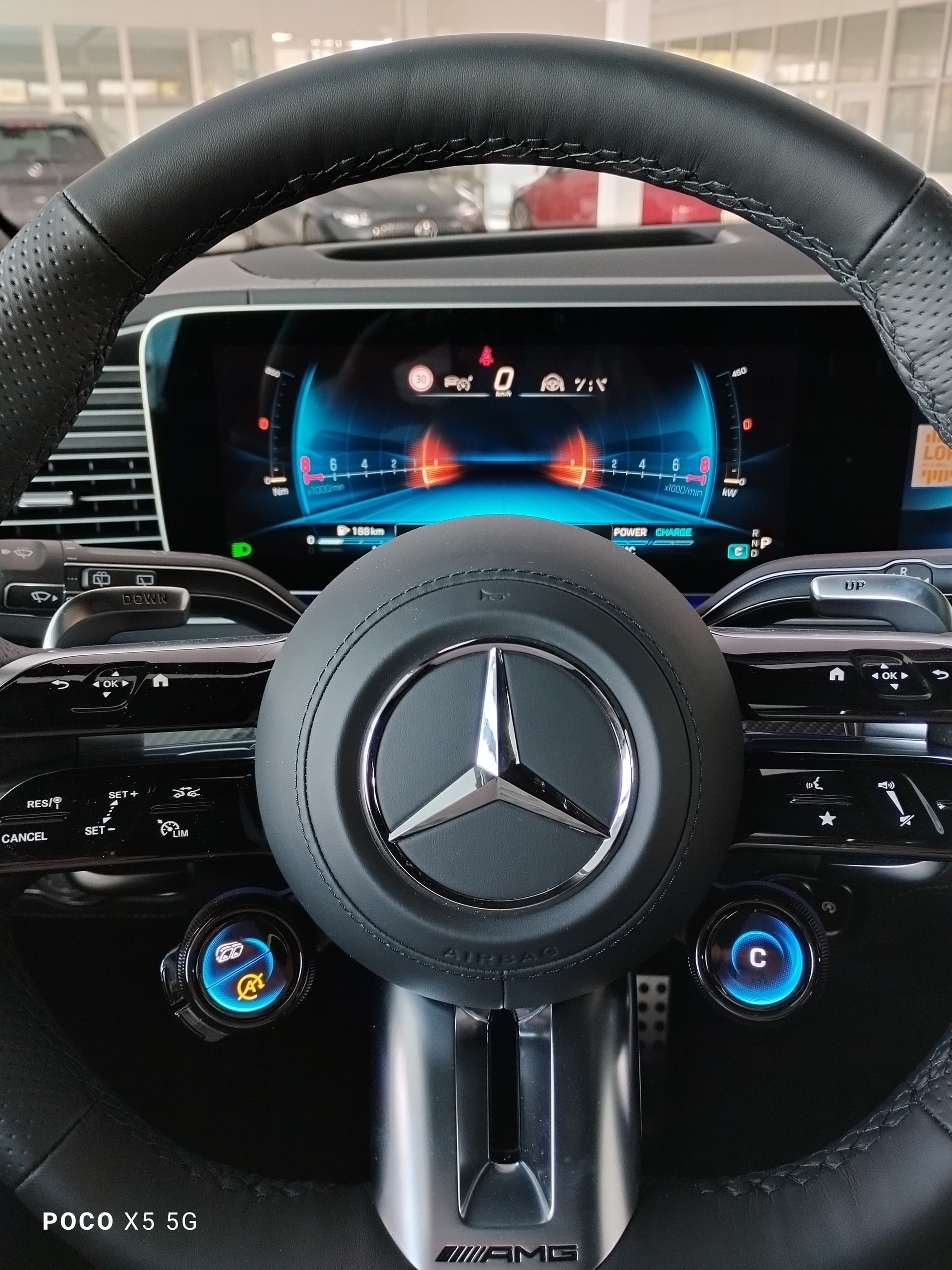 MERCEDES-BENZ GLE 63 S AMG 4Matic+-image-9