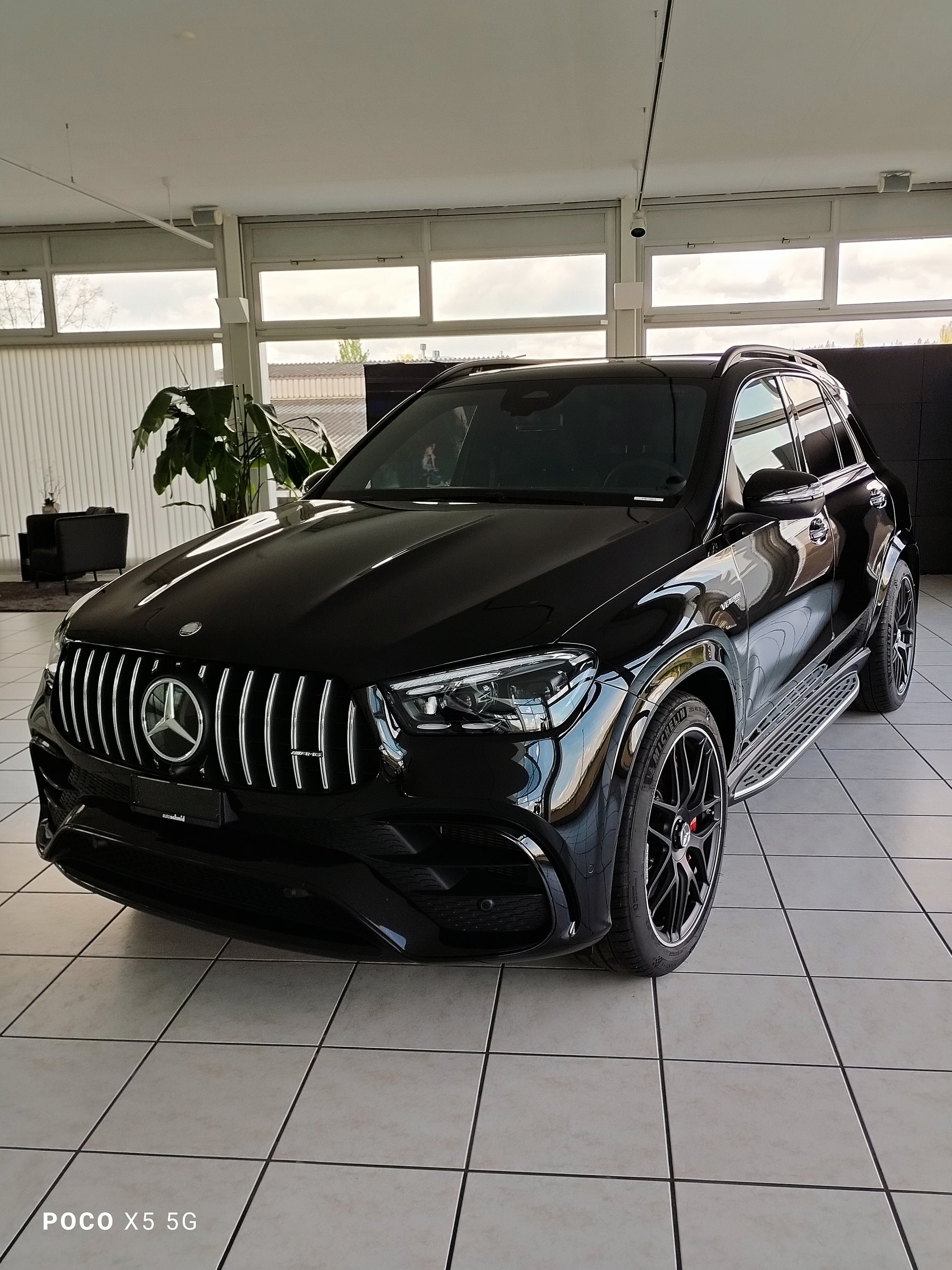 MERCEDES-BENZ GLE 63 S AMG 4Matic+-image-2