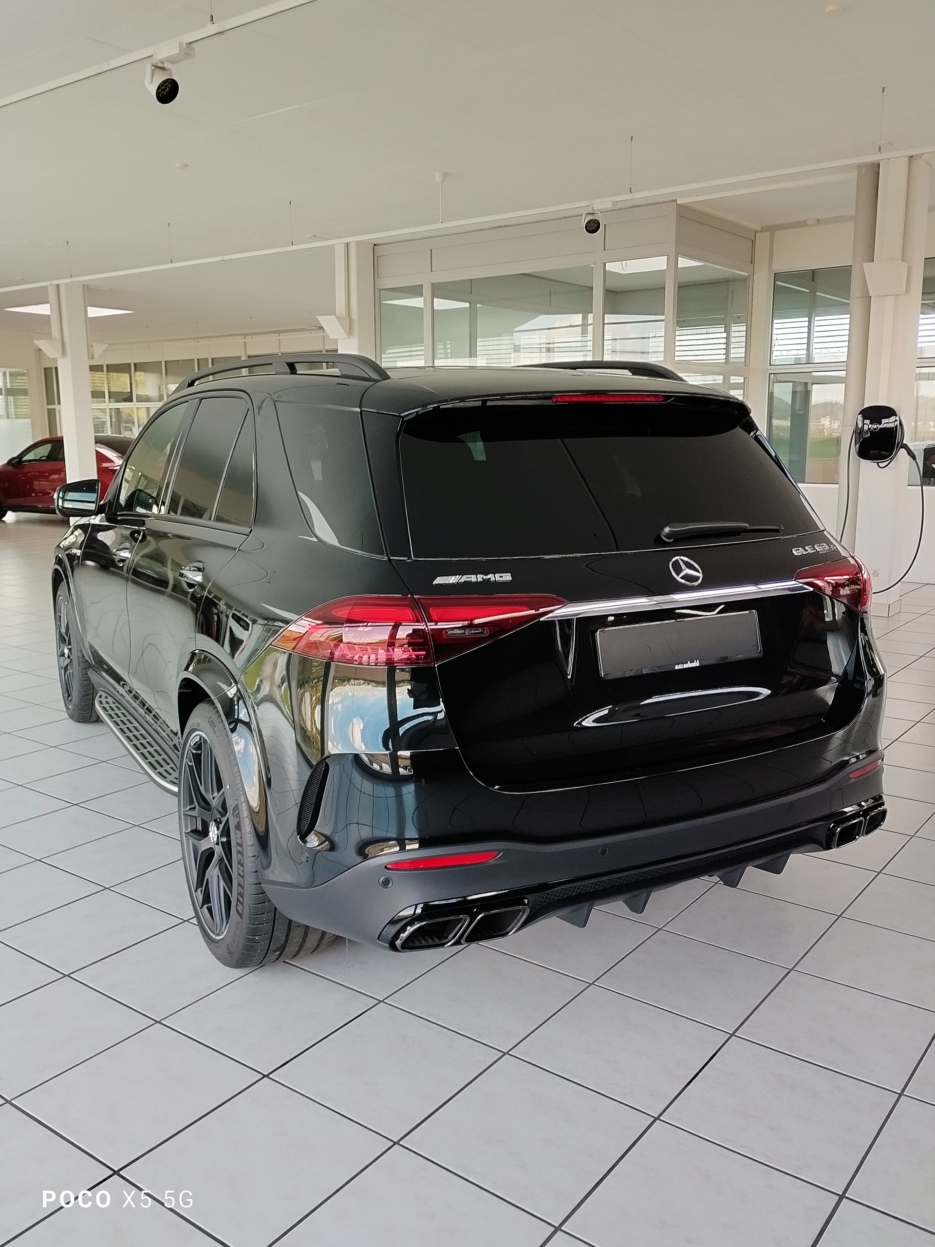 MERCEDES-BENZ GLE 63 S AMG 4Matic+-image-3