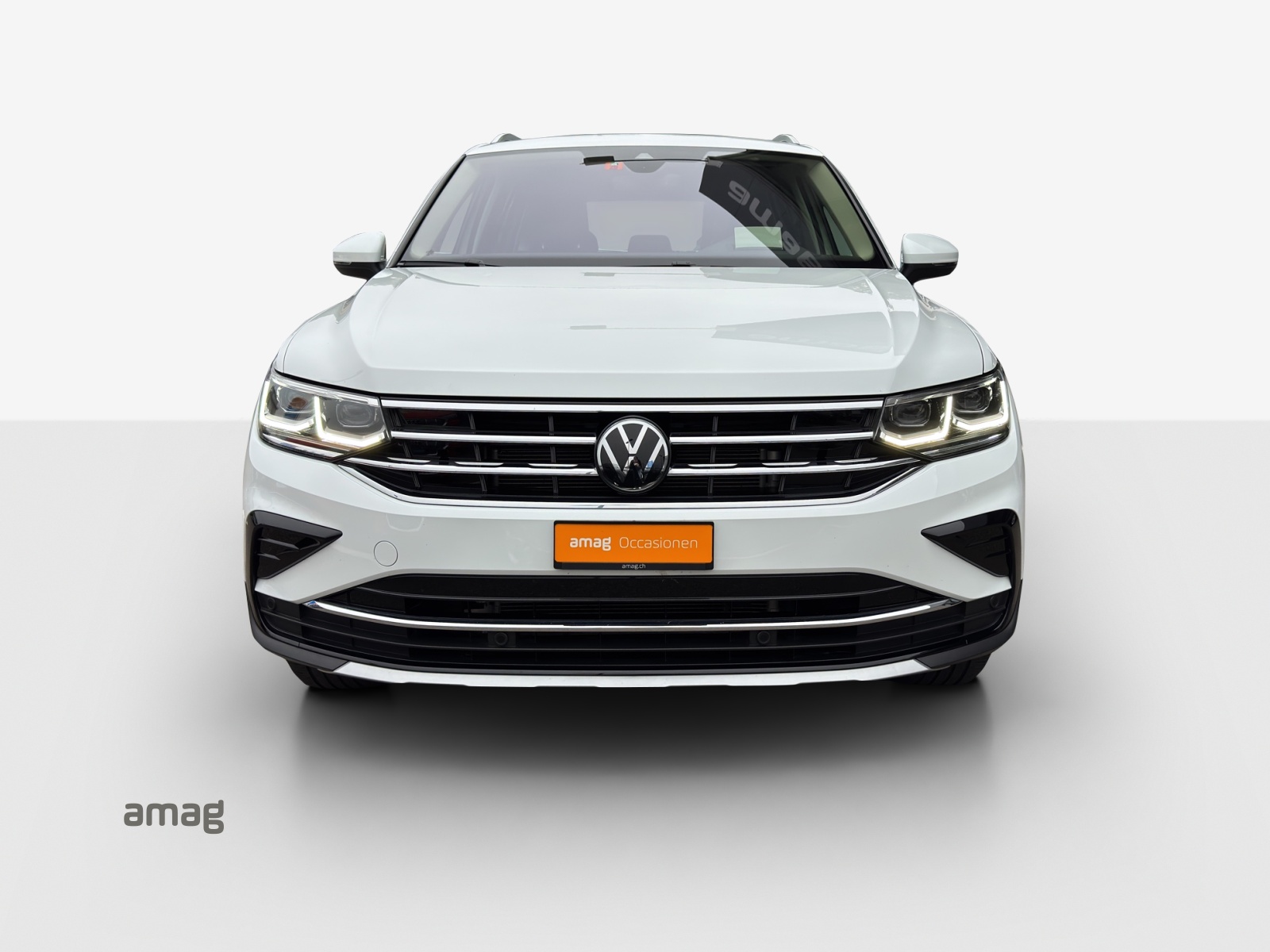 VW Tiguan 2.0 TDI SCR Elegance 4Motion DSG-image-6