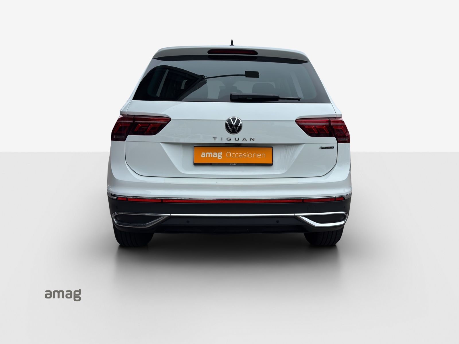 VW Tiguan 2.0 TDI SCR Elegance 4Motion DSG-image-3