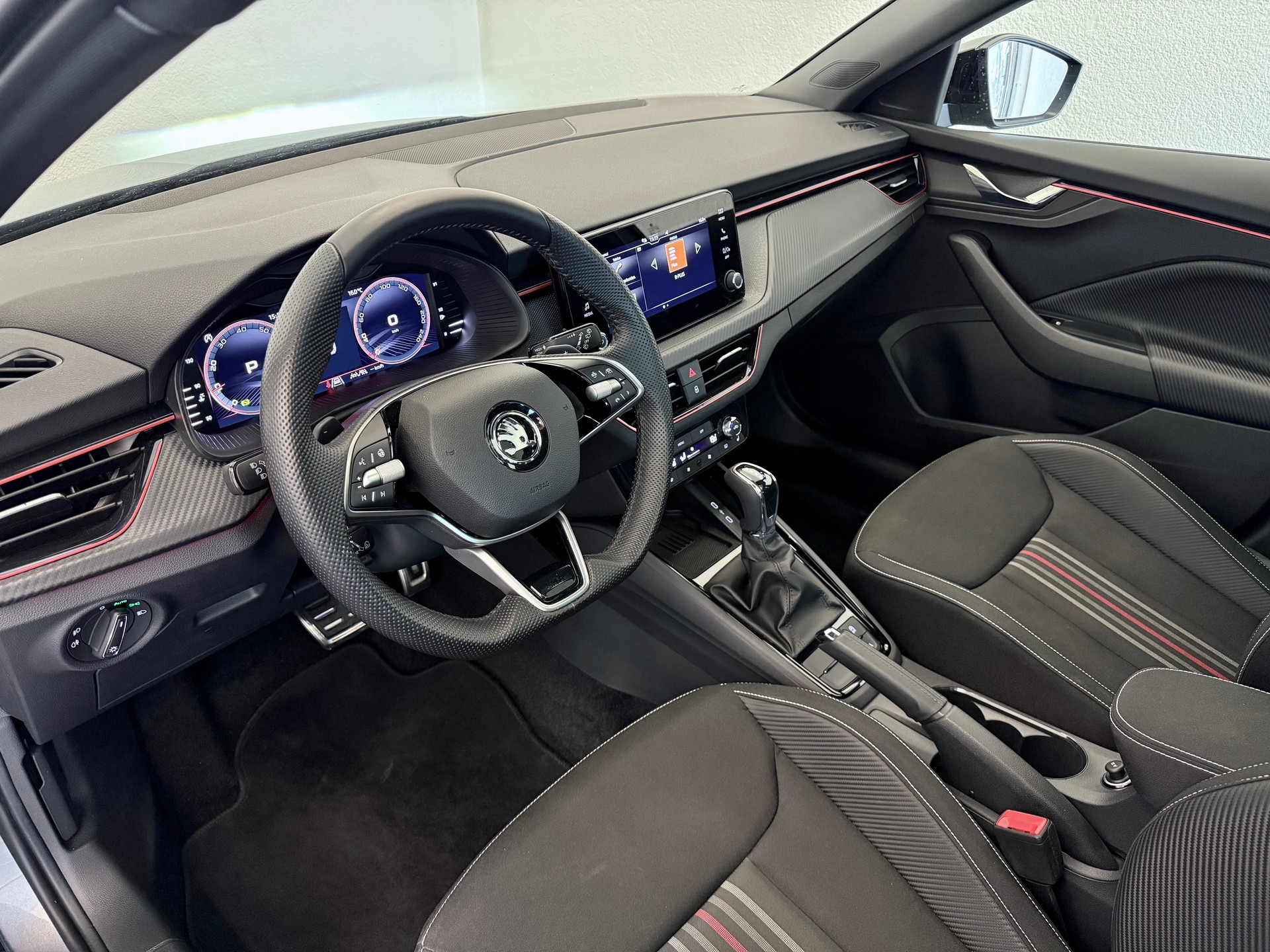 SKODA Scala 1.0 TSI Monte Carlo DSG-image-17