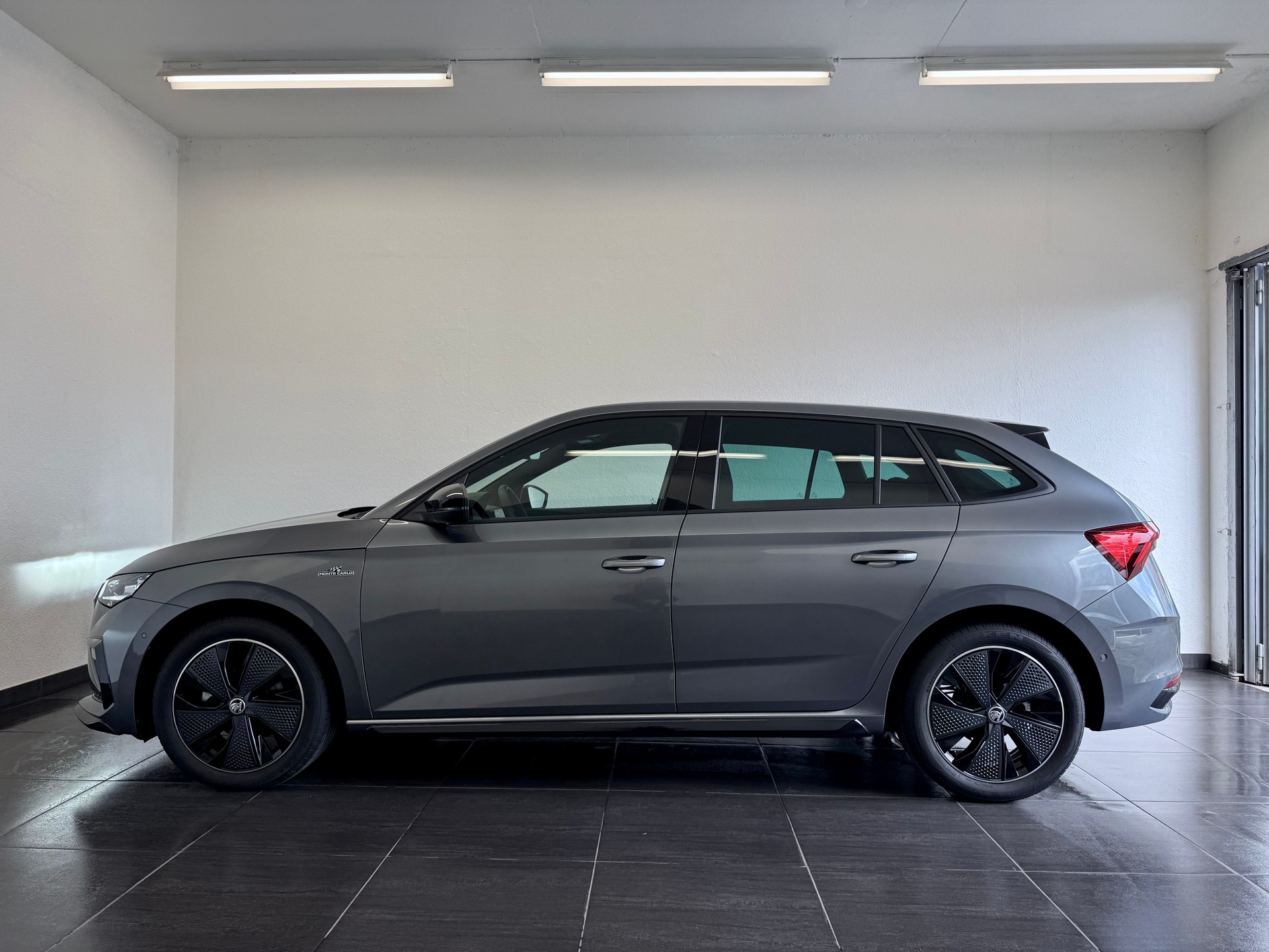 SKODA Scala 1.0 TSI Monte Carlo DSG-image-6