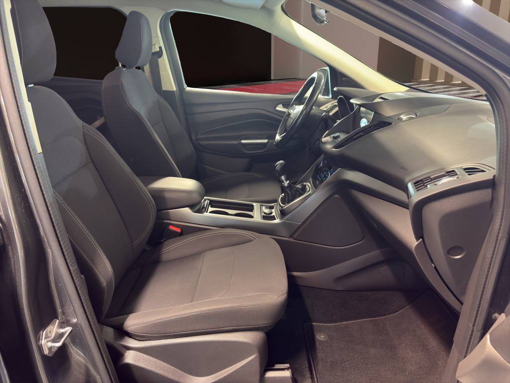 FORD Kuga 2.0 TDCi Business 4WD-image-6