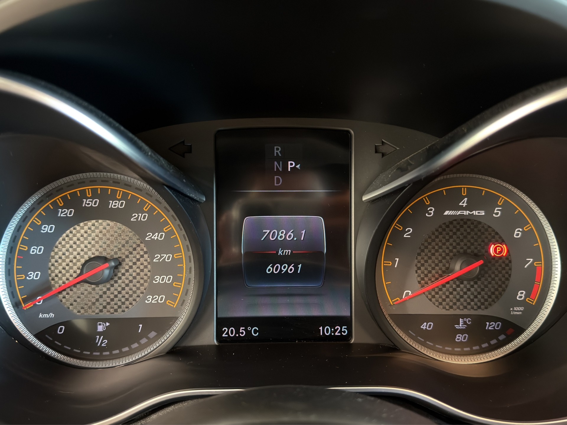 MERCEDES-BENZ C 63 S AMG Edition 1 Speedshift-image-18