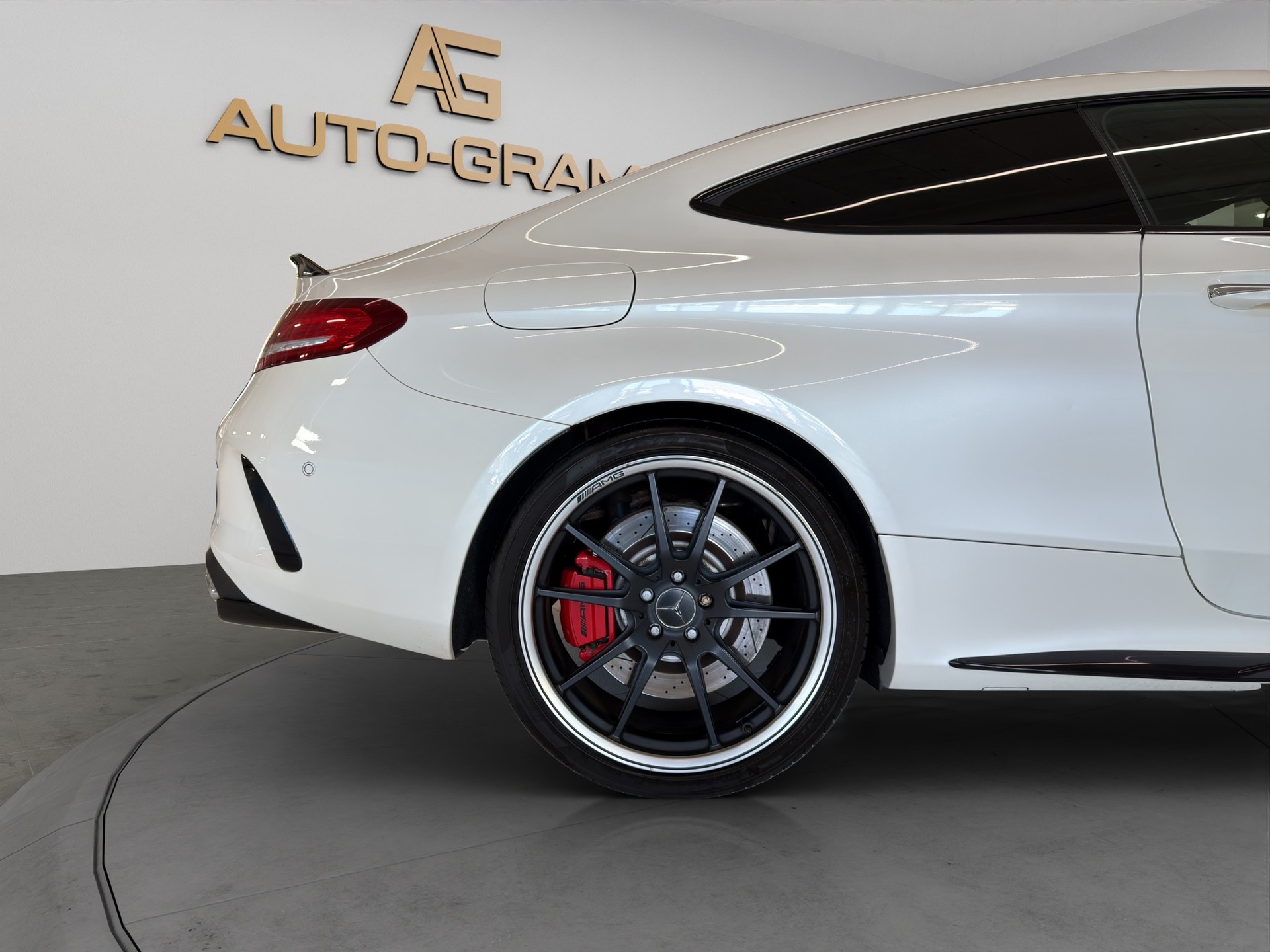 MERCEDES-BENZ C 63 S AMG Edition 1 Speedshift-image-9