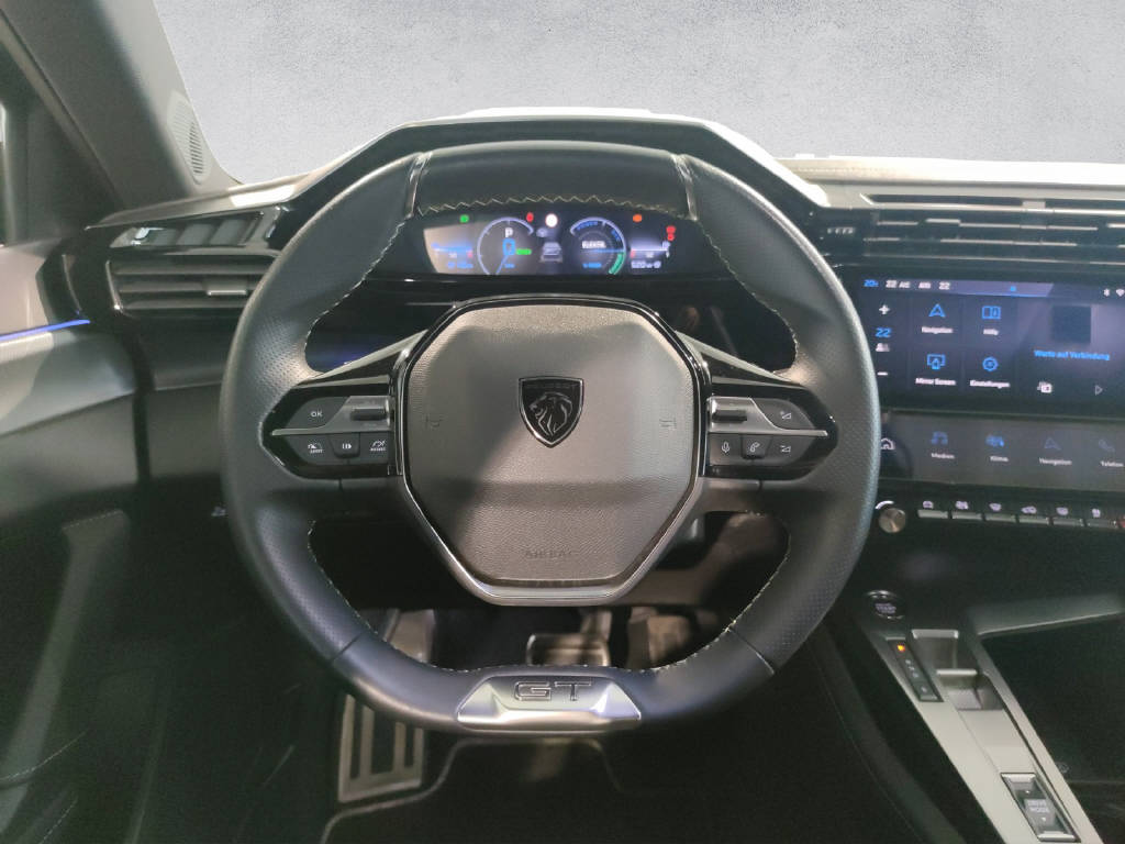 PEUGEOT 308 SW 1.6 PHEV 180 GT-image-11