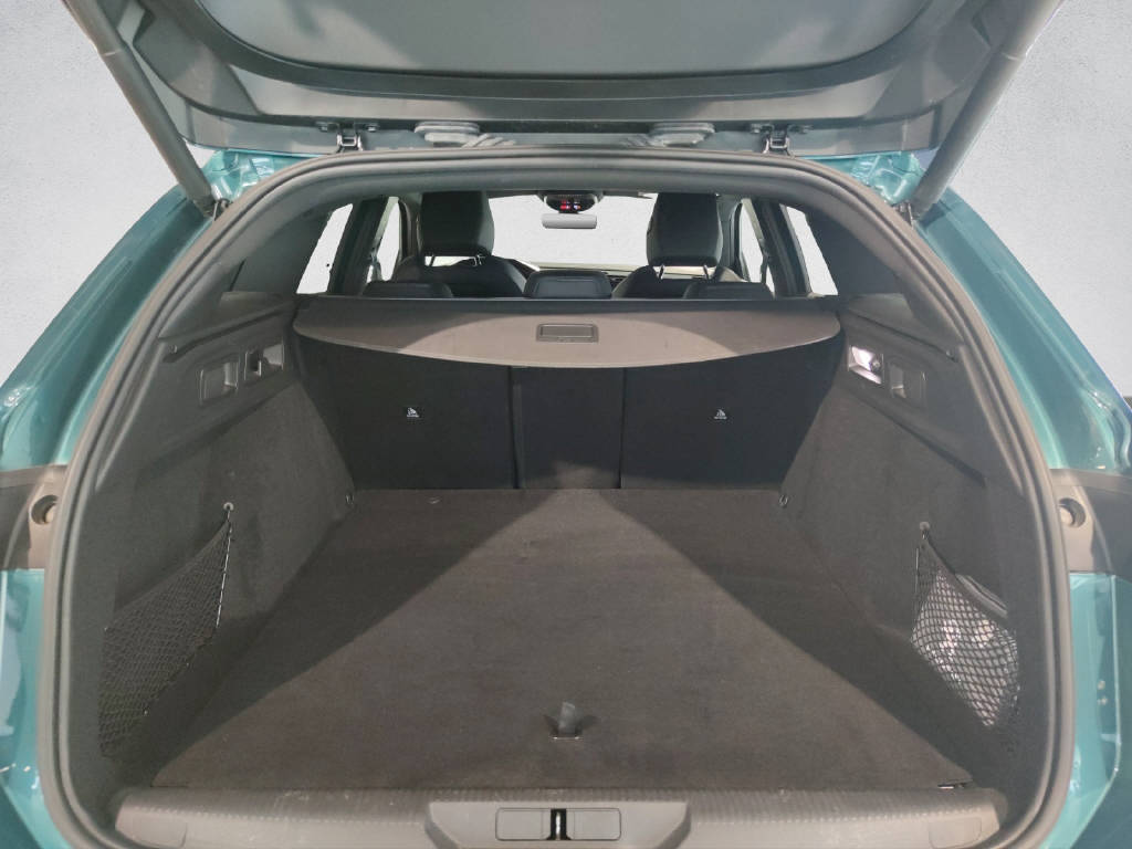 PEUGEOT 308 SW 1.6 PHEV 180 GT-image-7
