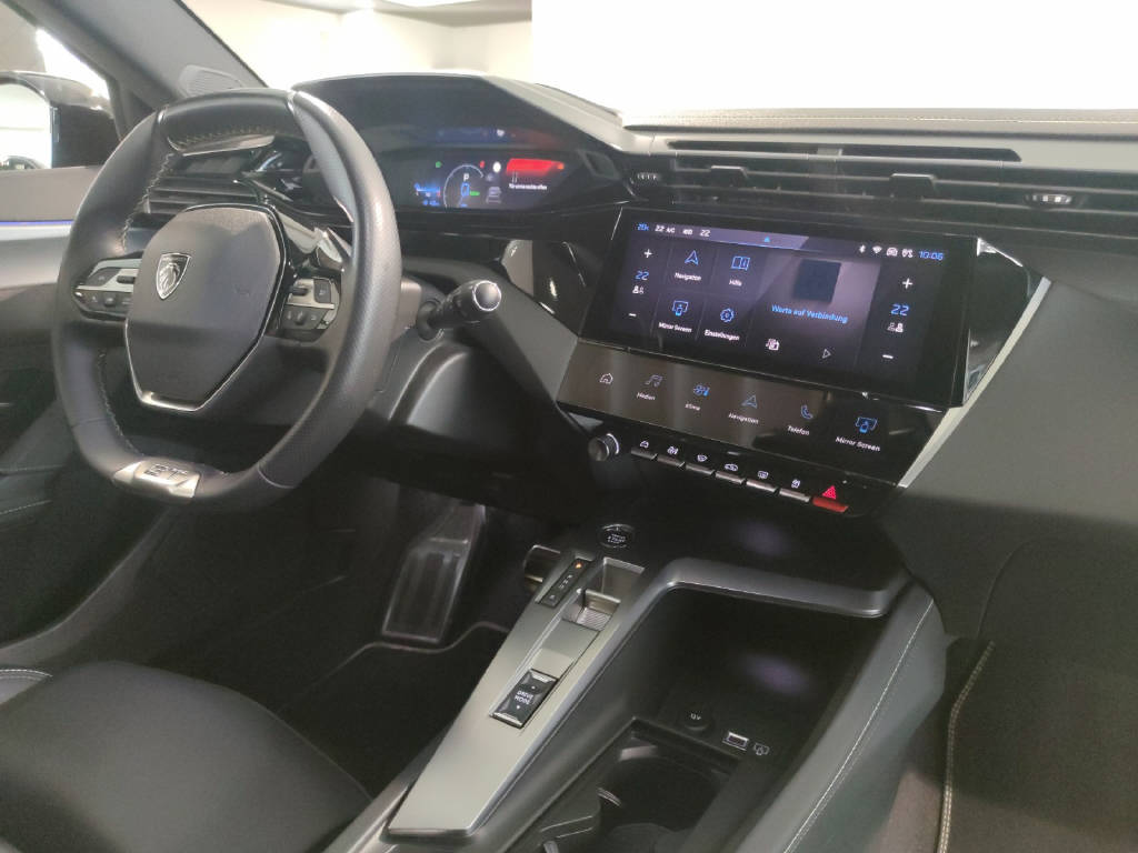 PEUGEOT 308 SW 1.6 PHEV 180 GT-image-10
