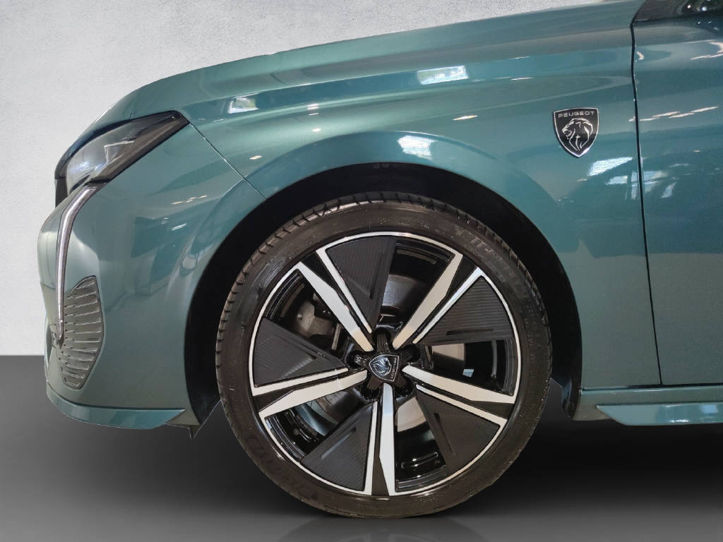 PEUGEOT 308 SW 1.6 PHEV 180 GT-image-6