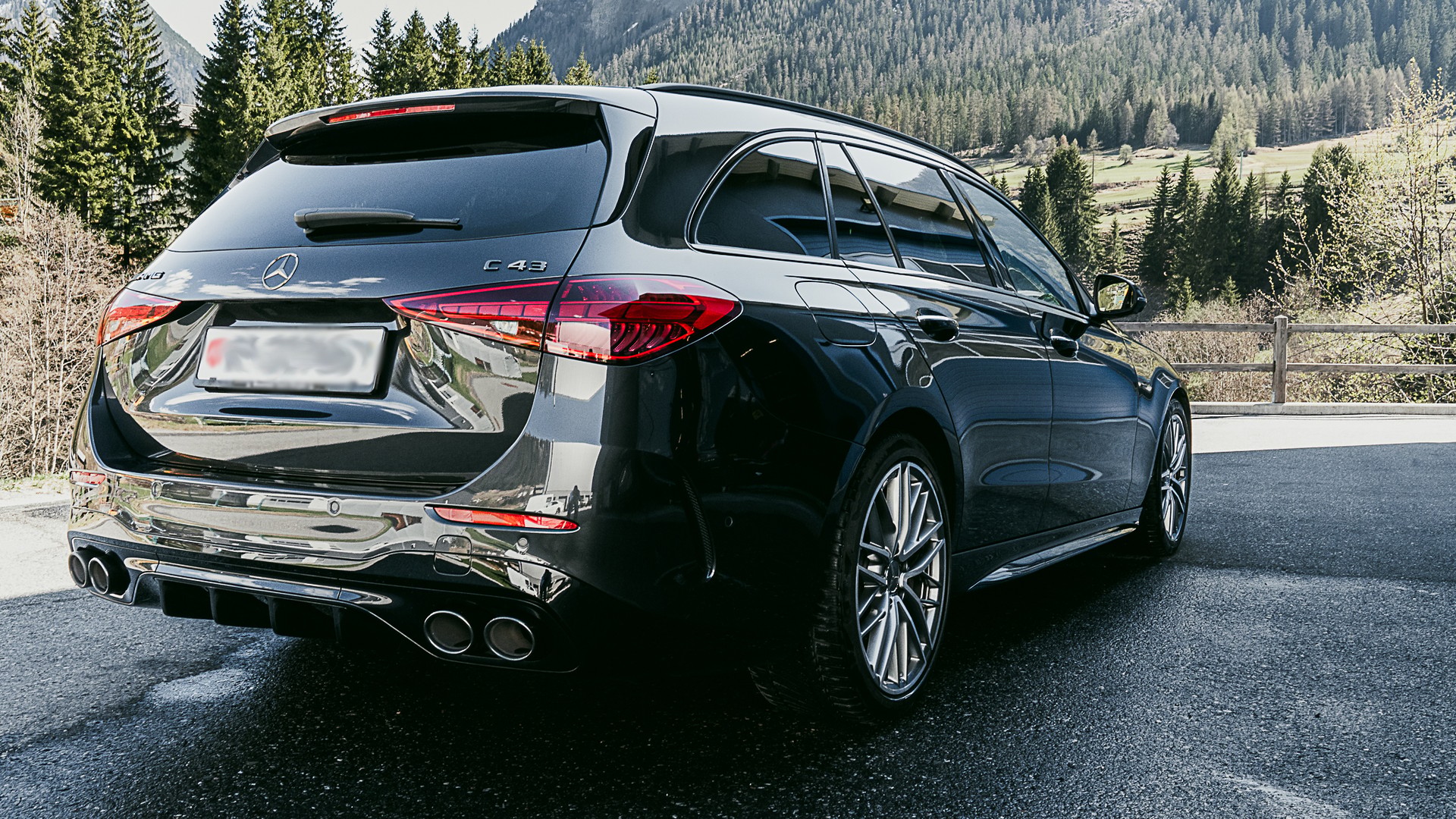 MERCEDES-BENZ C 43 T AMG 4Matic-image-6