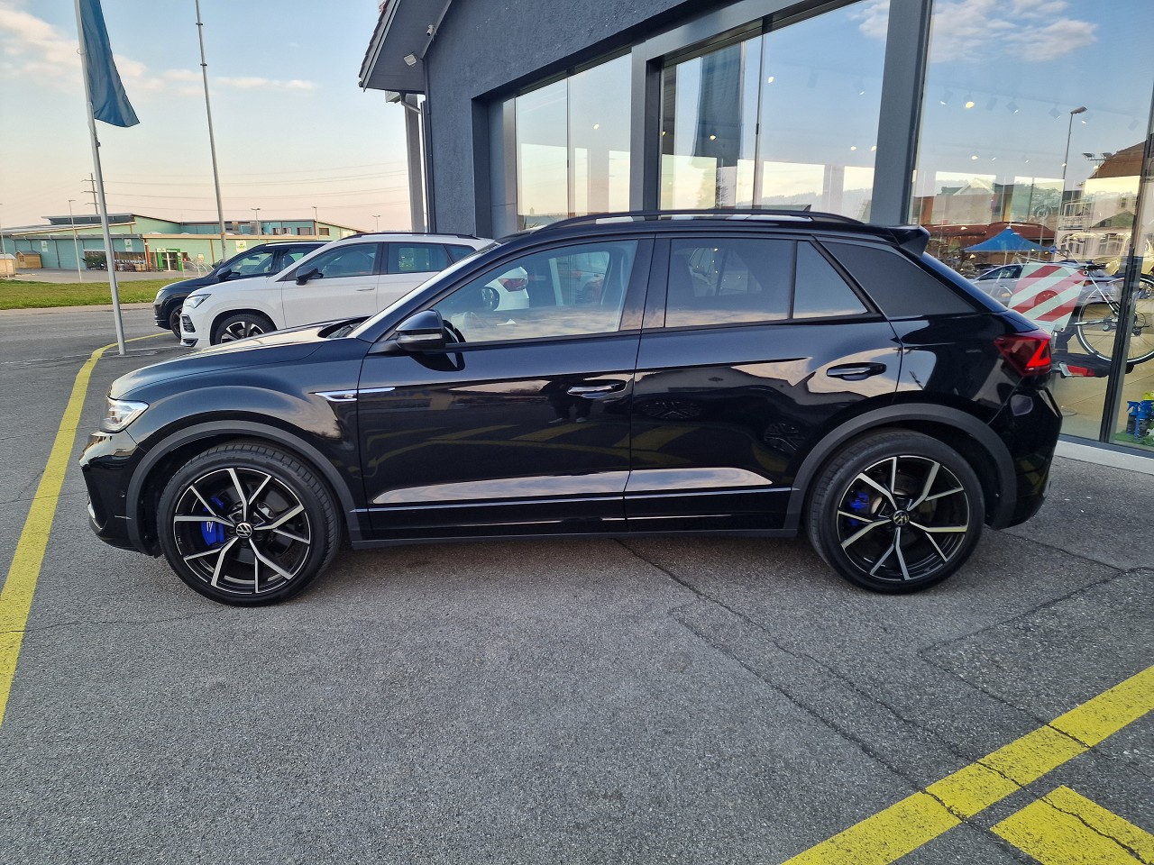 VW T-Roc 2.0 TSI R DSG 4Motion-showroom-element-2