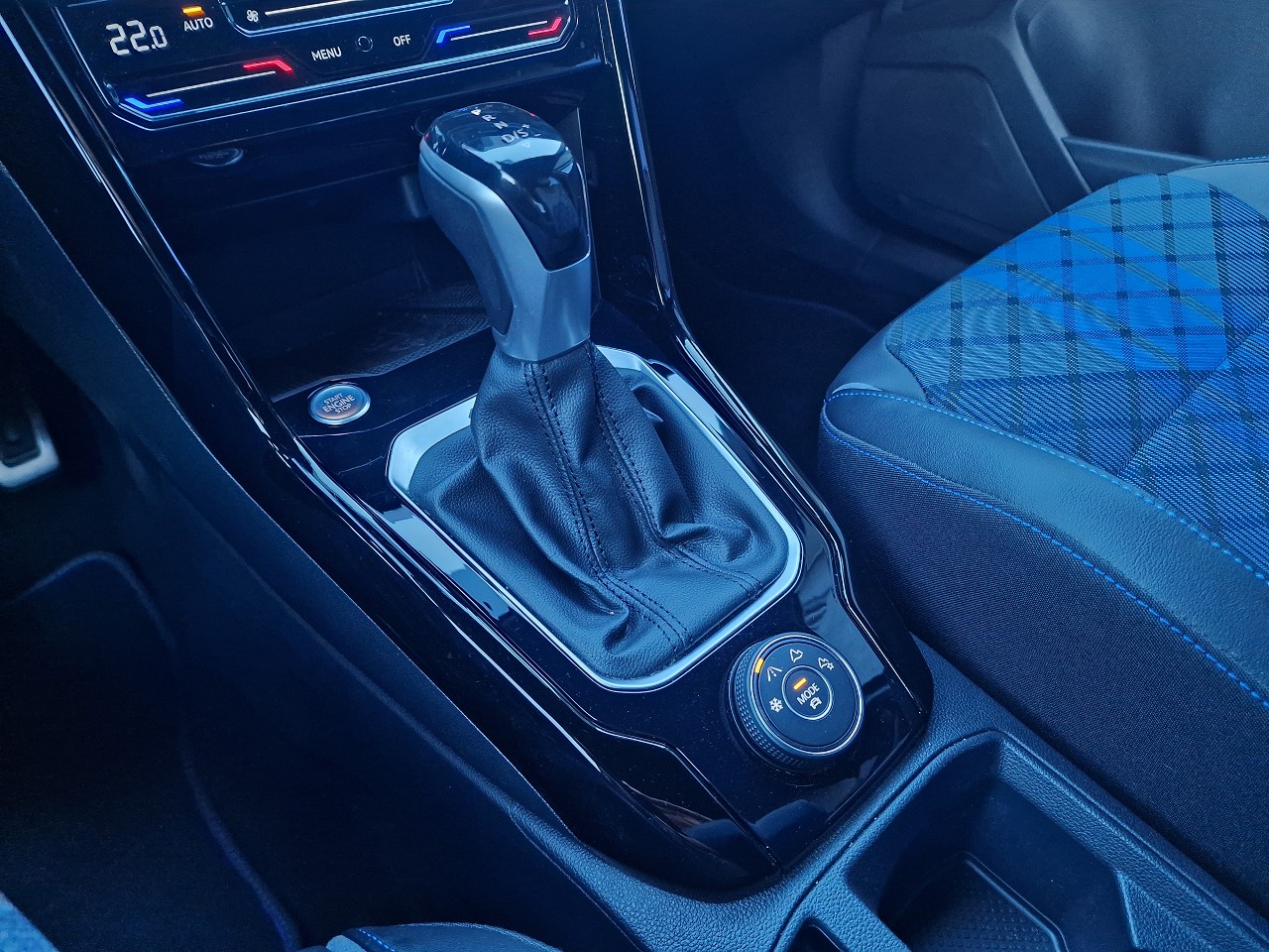 VW T-Roc 2.0 TSI R DSG 4Motion-image-27
