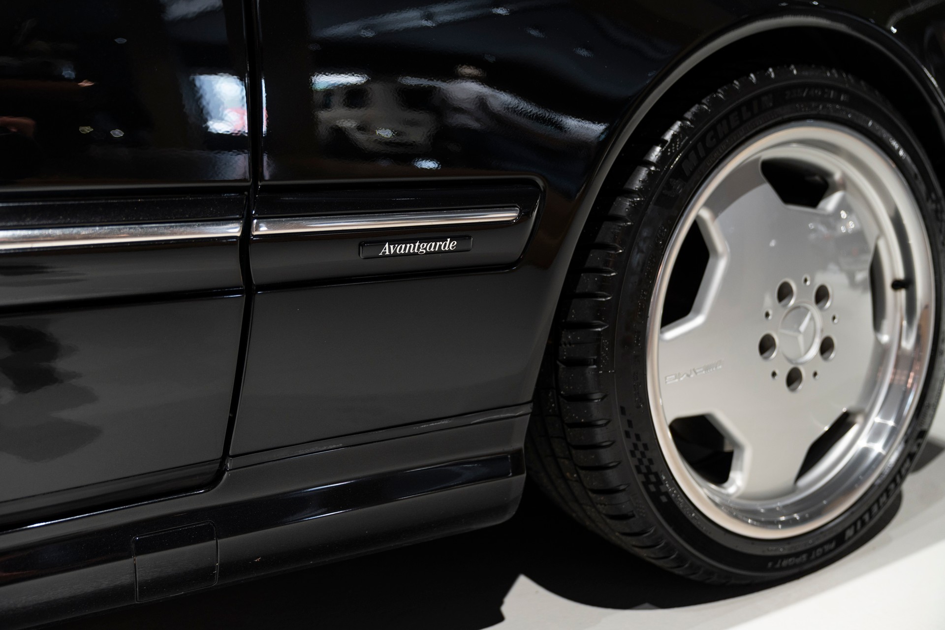 MERCEDES-BENZ E 55 AMG Avantgarde Automatic-image-7