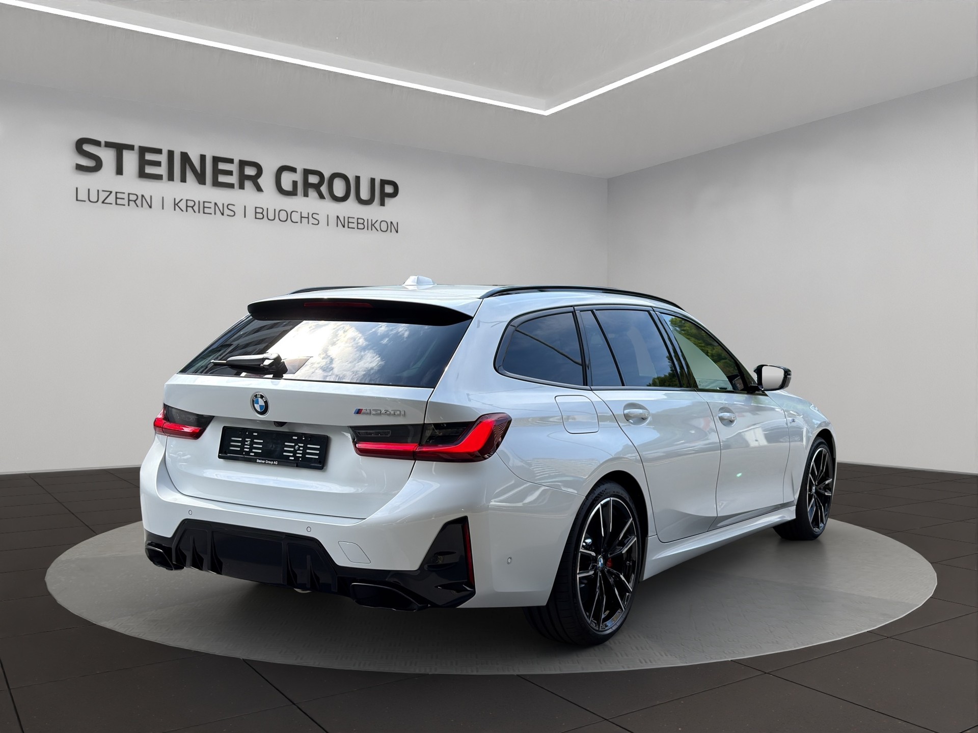 BMW M340i xDrive 48V Touring Steptronic M Sport Pro-image-4