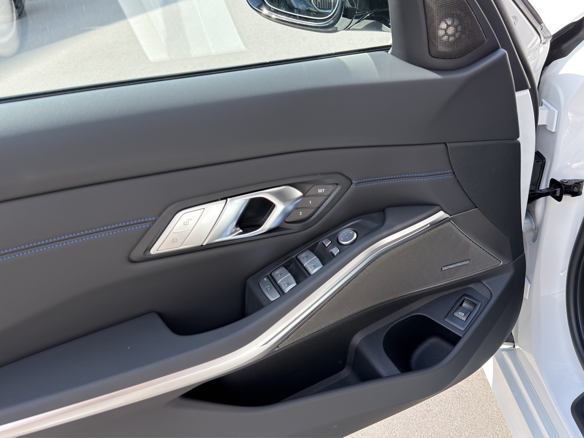BMW M340i xDrive 48V Touring Steptronic M Sport Pro-image-10