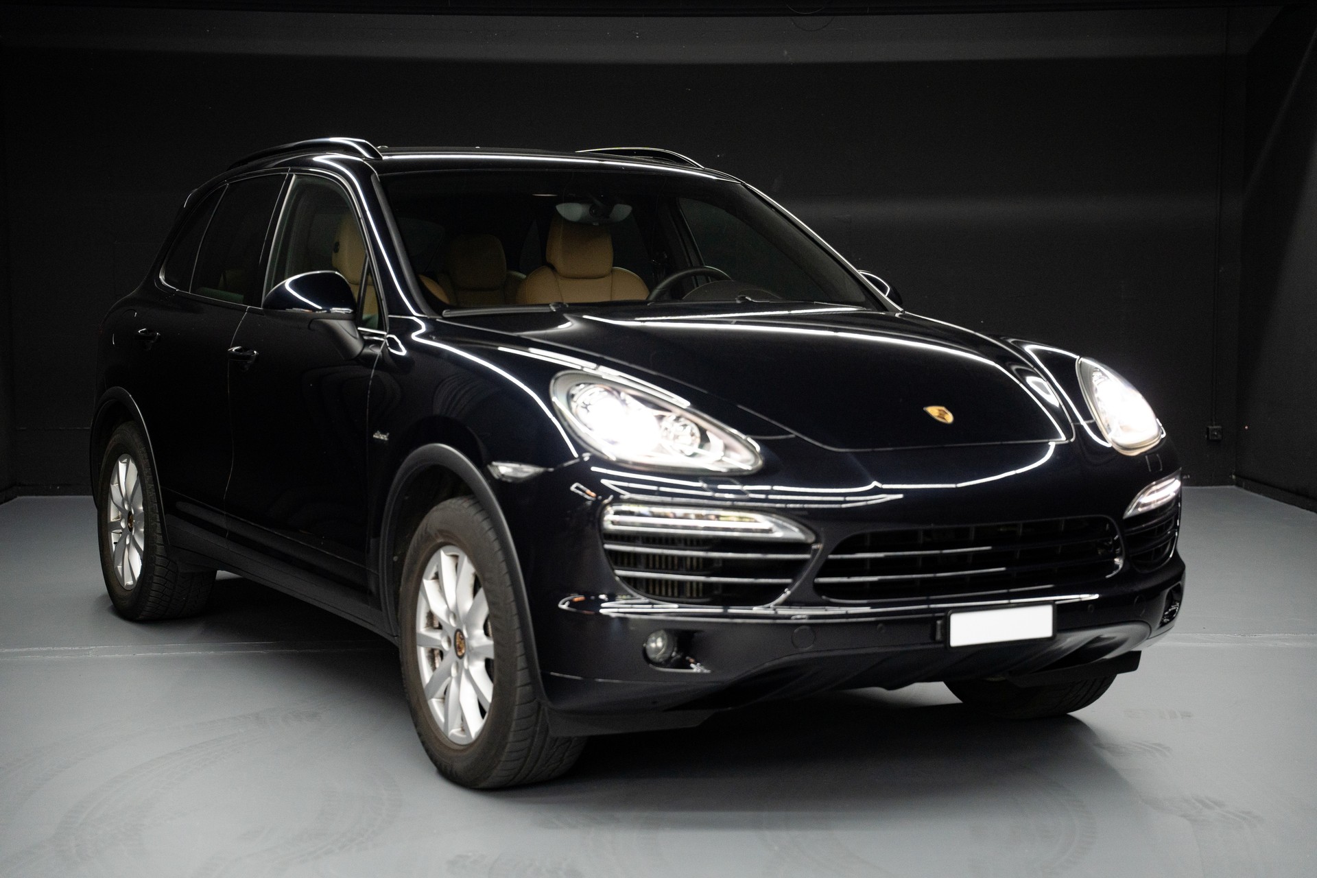 PORSCHE Cayenne Diesel-image-2