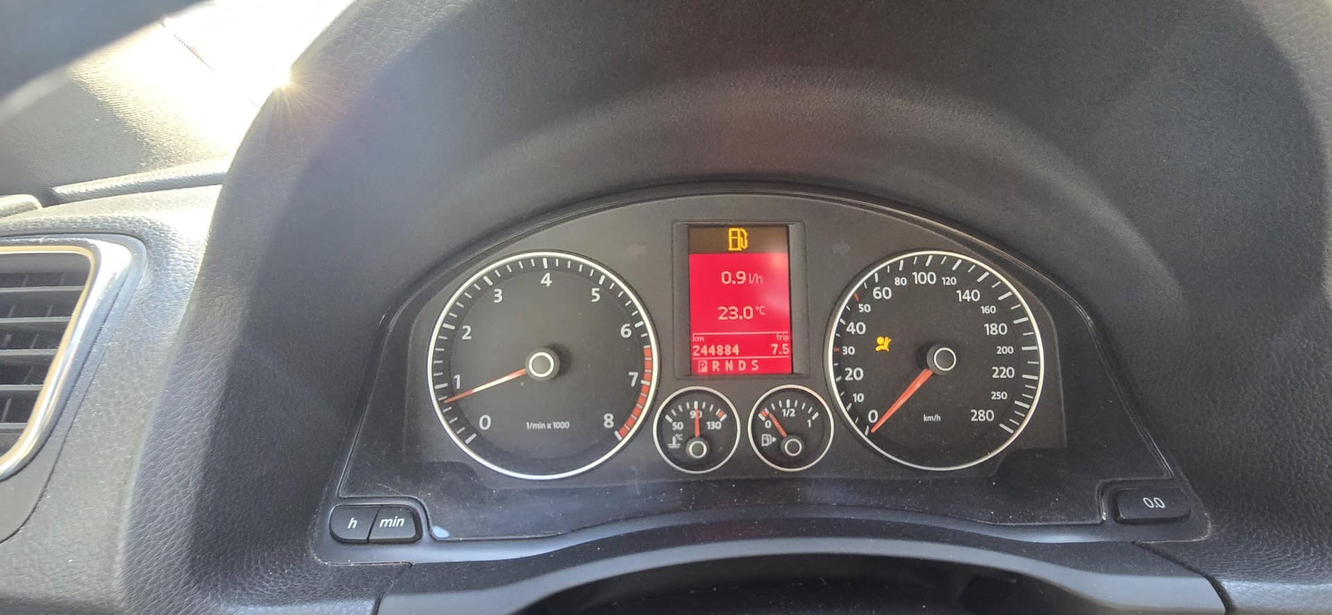 VW Scirocco 2.0 TSI DSG-image-13