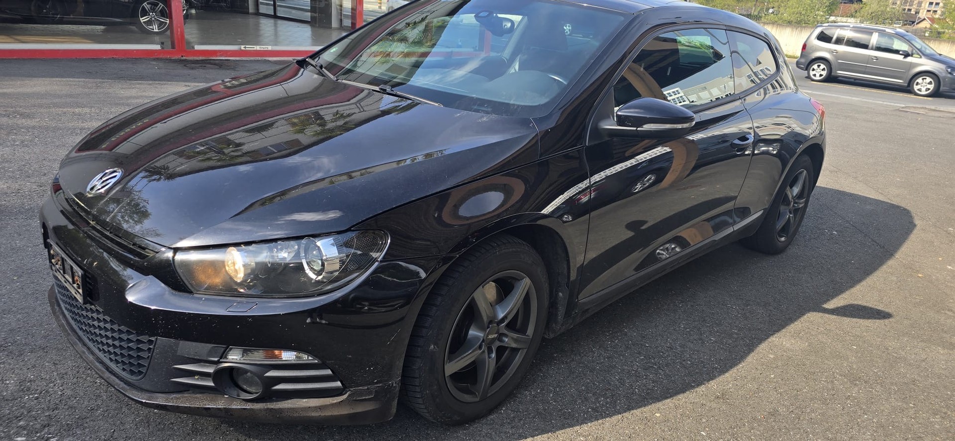 VW Scirocco 2.0 TSI DSG-image-1