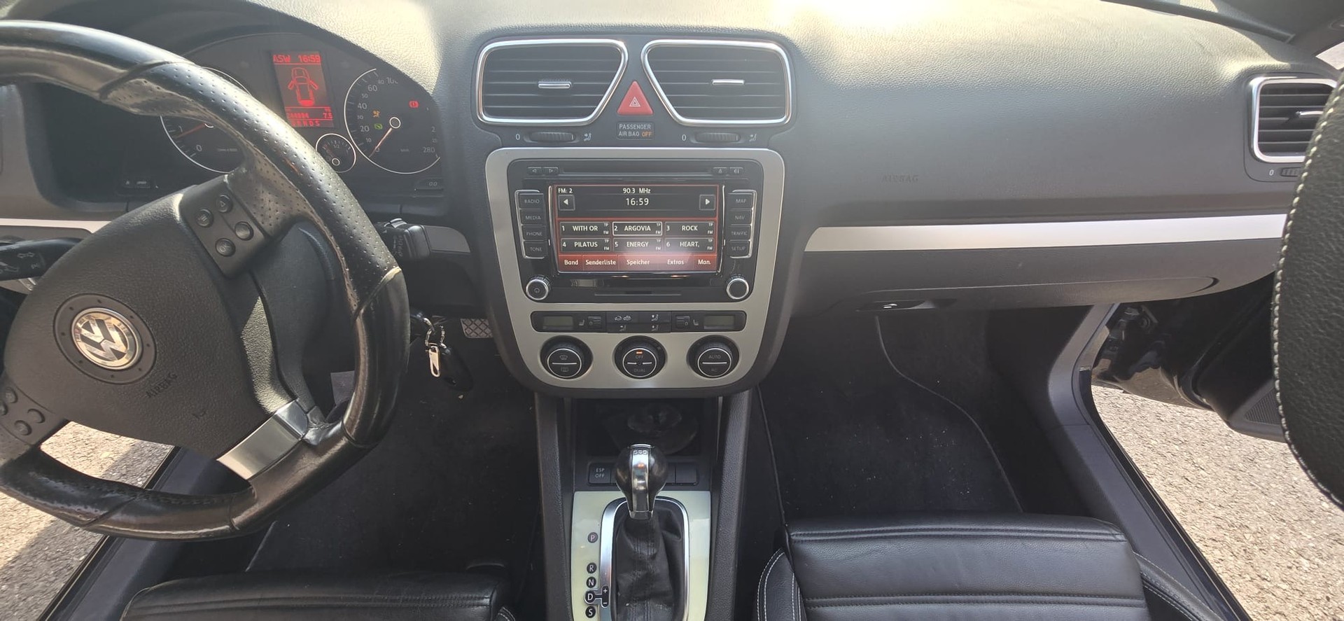 VW Scirocco 2.0 TSI DSG-image-7