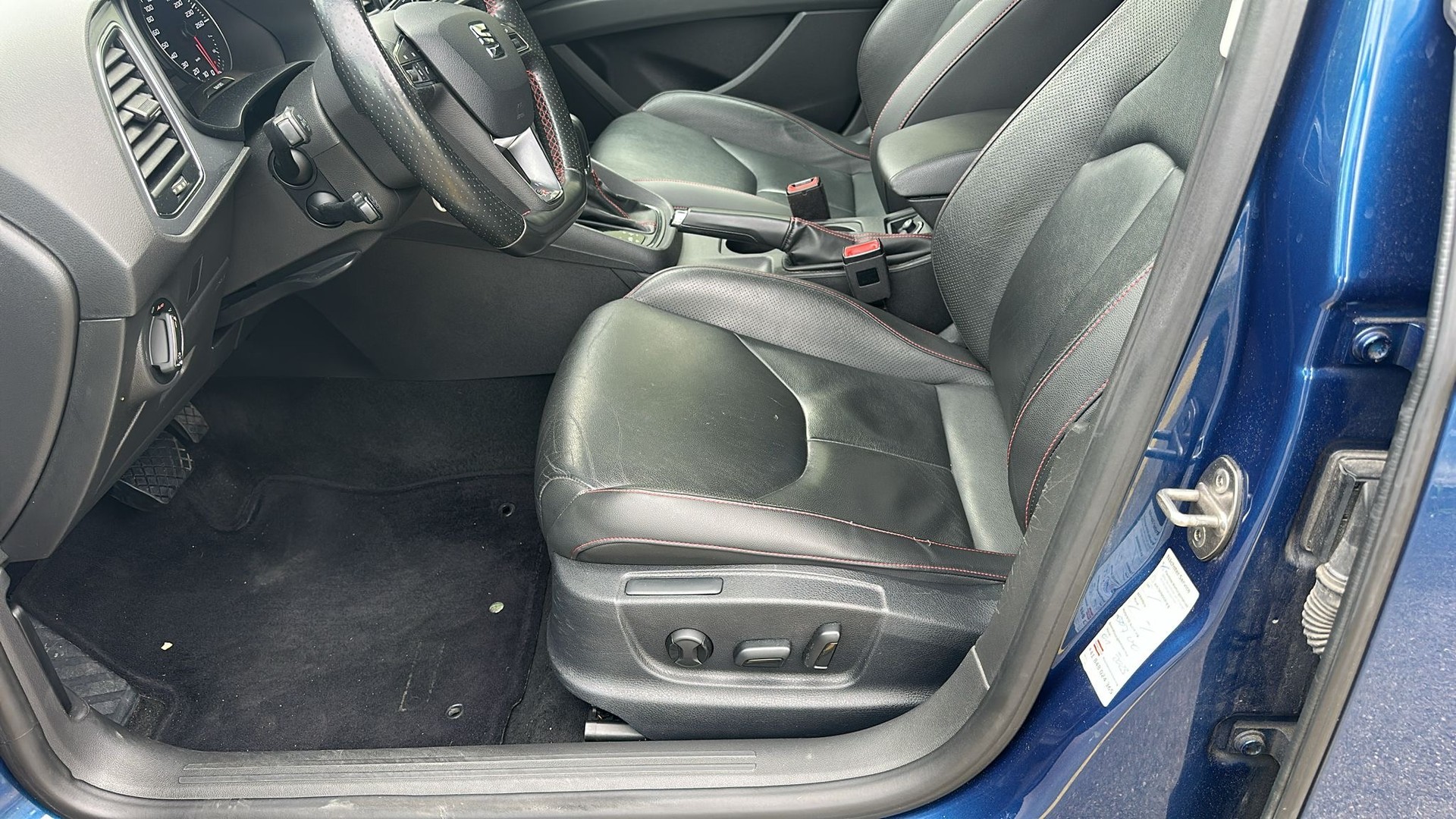 SEAT Leon 2.0 TDI FR DSG-image-7