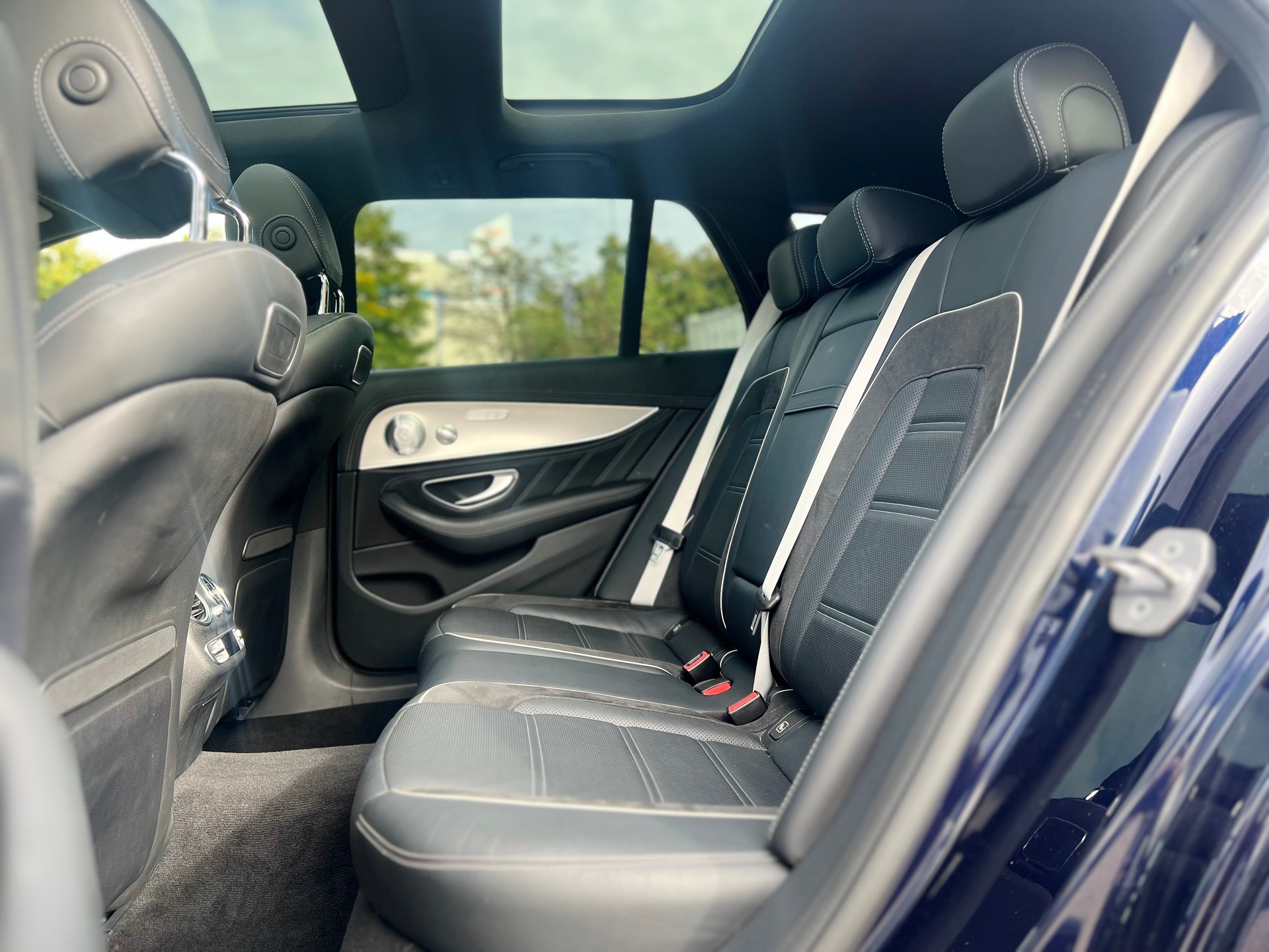 MERCEDES-BENZ E 63 AMG S 4 Matic 9G-Tronic-image-14